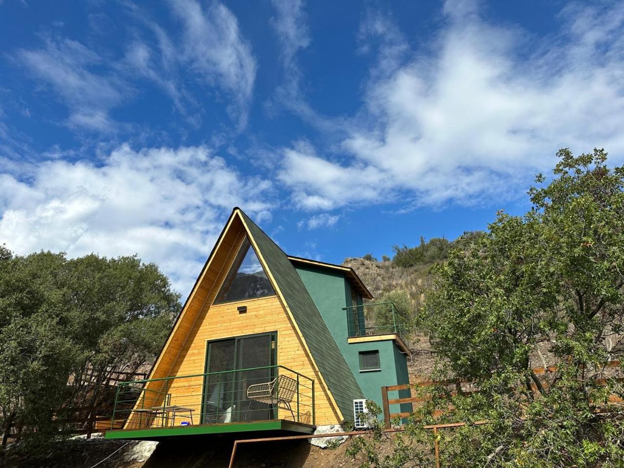 Warm Family Glamping Cabin with Kids Playground