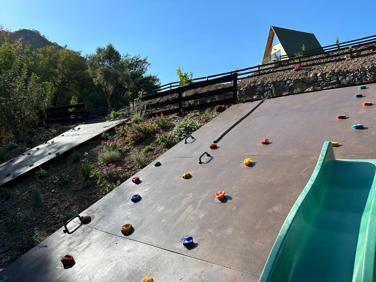 Warm Family Glamping Cabin with Kids Playground