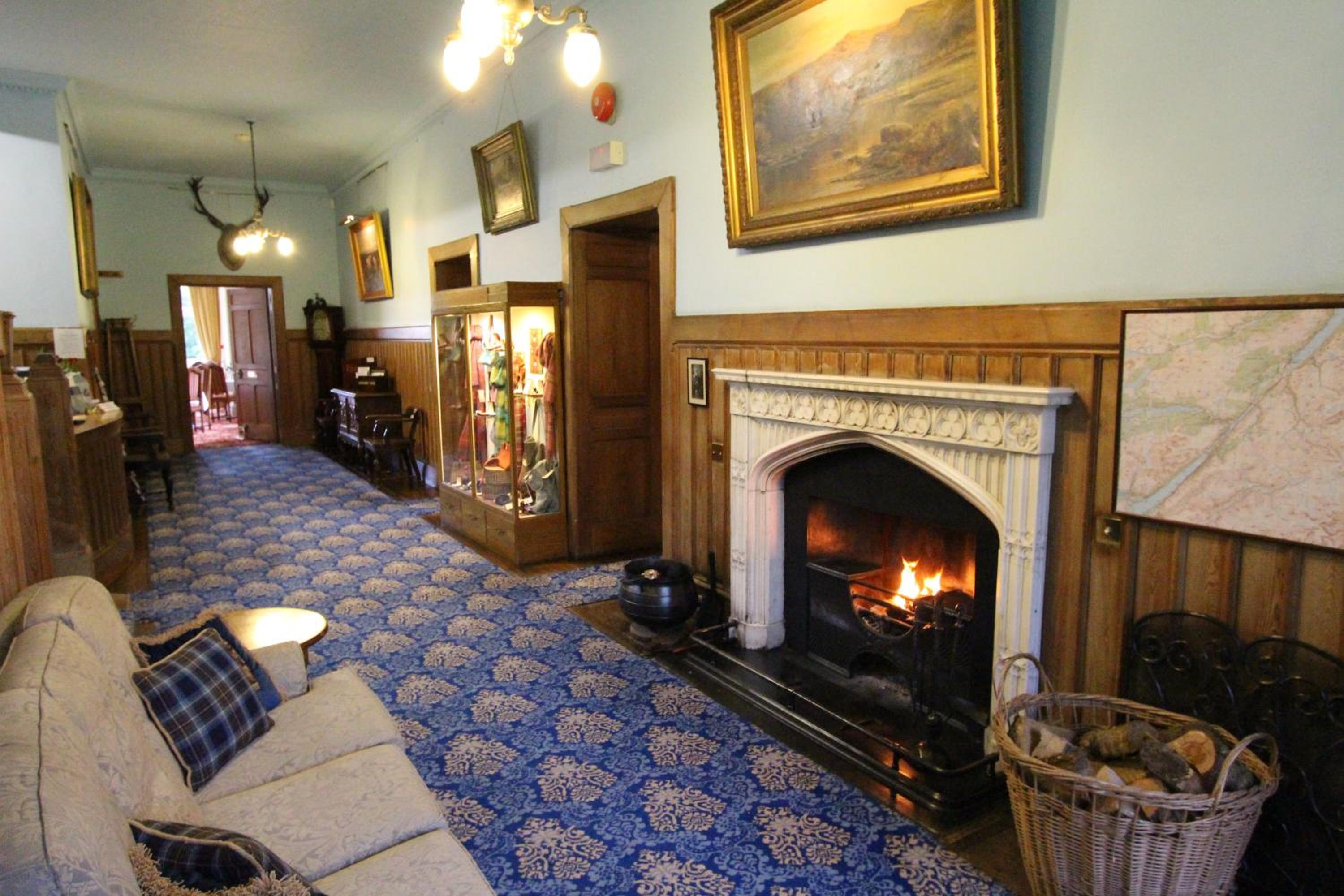 Glengarry Castle Hotel