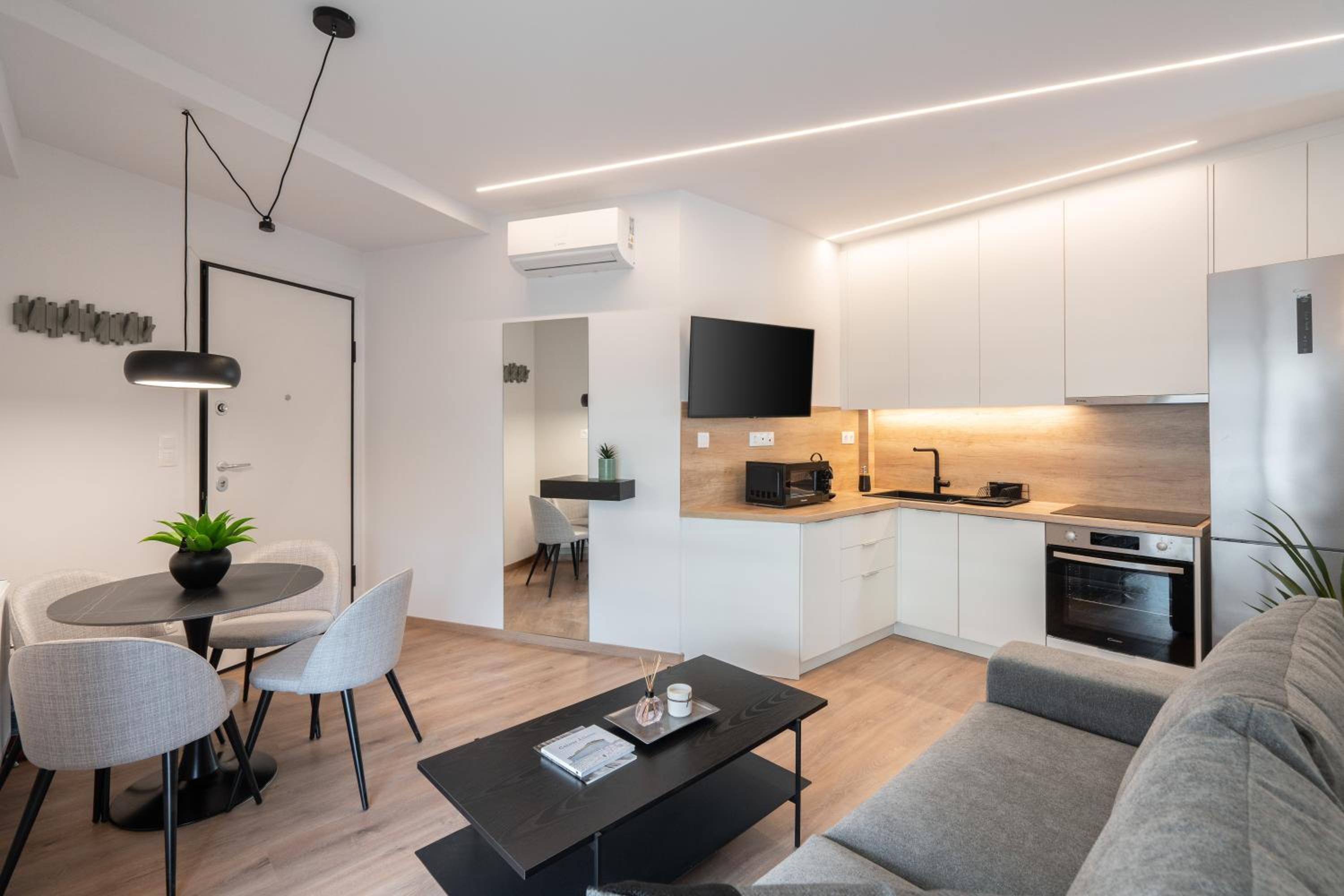 Kosmos Luxury Residences