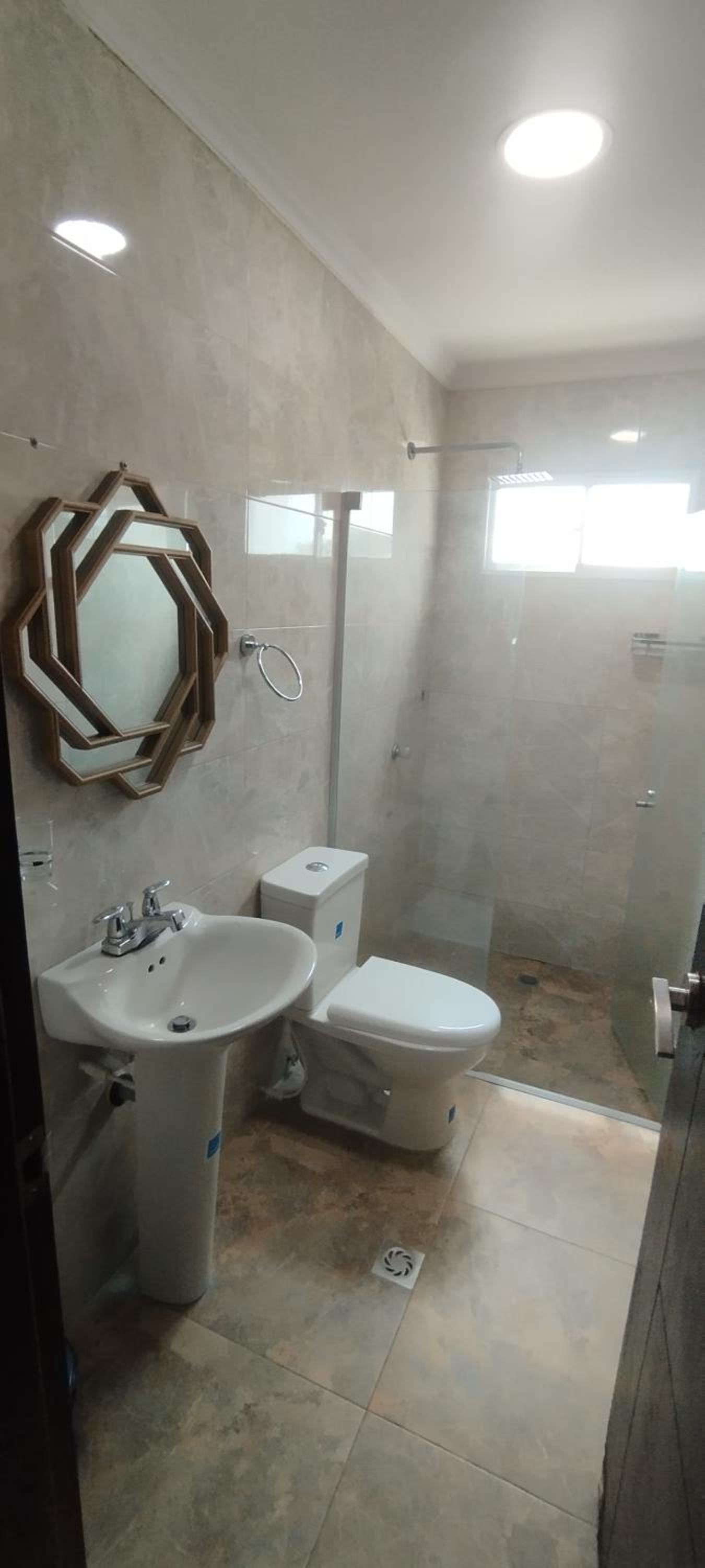 Hermosa casa amoblada