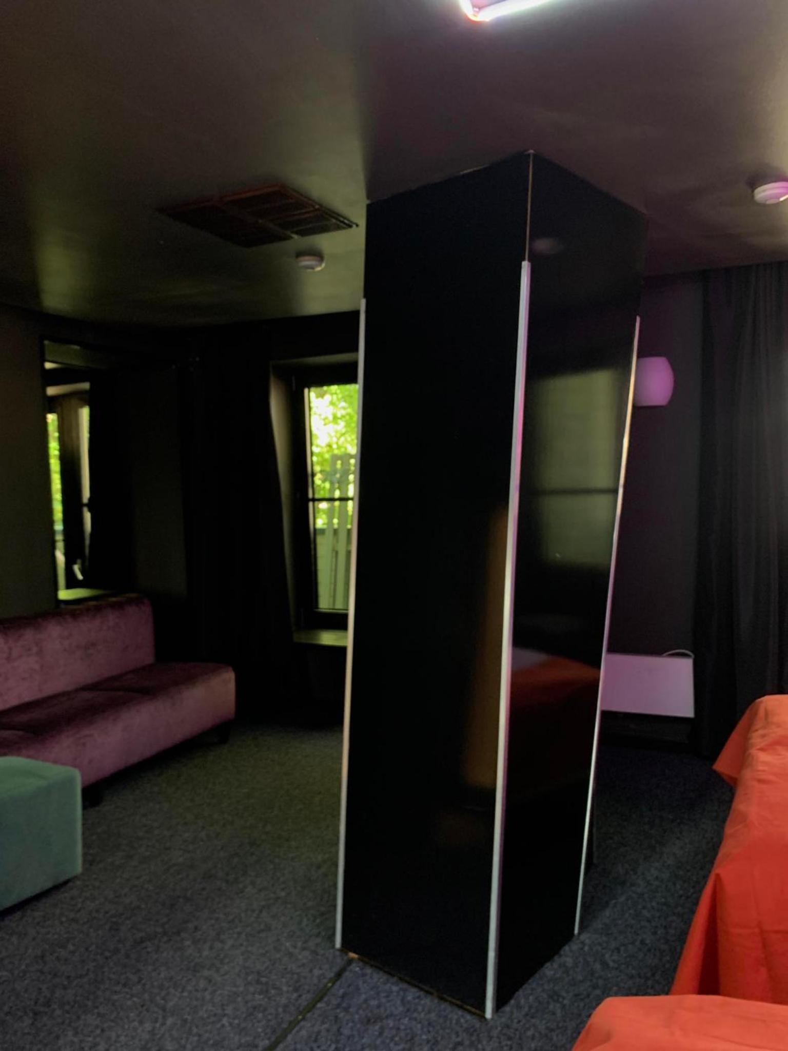 Penthouse Flamingo
