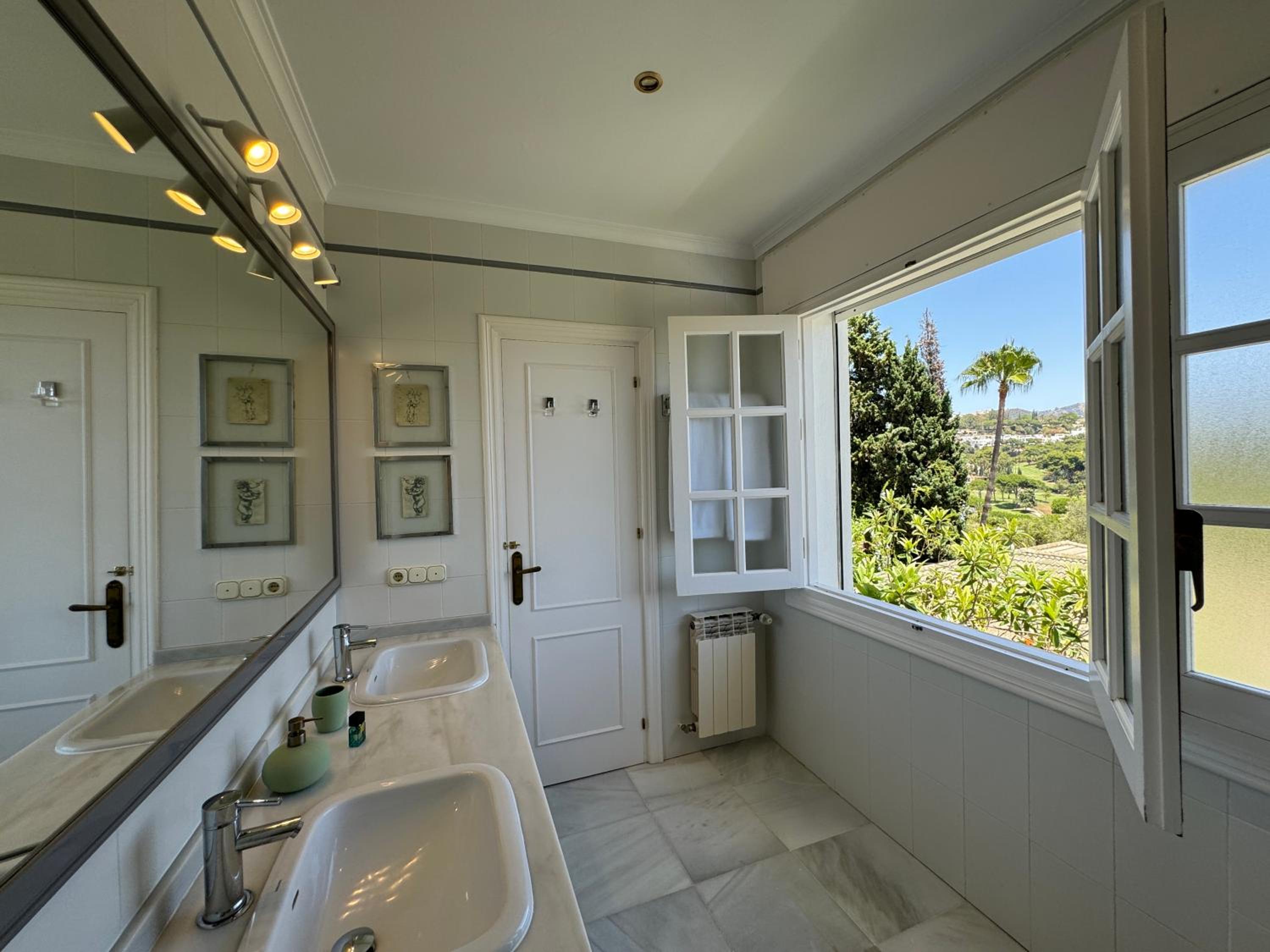 Aurora Boutique Hotel - Only Adults