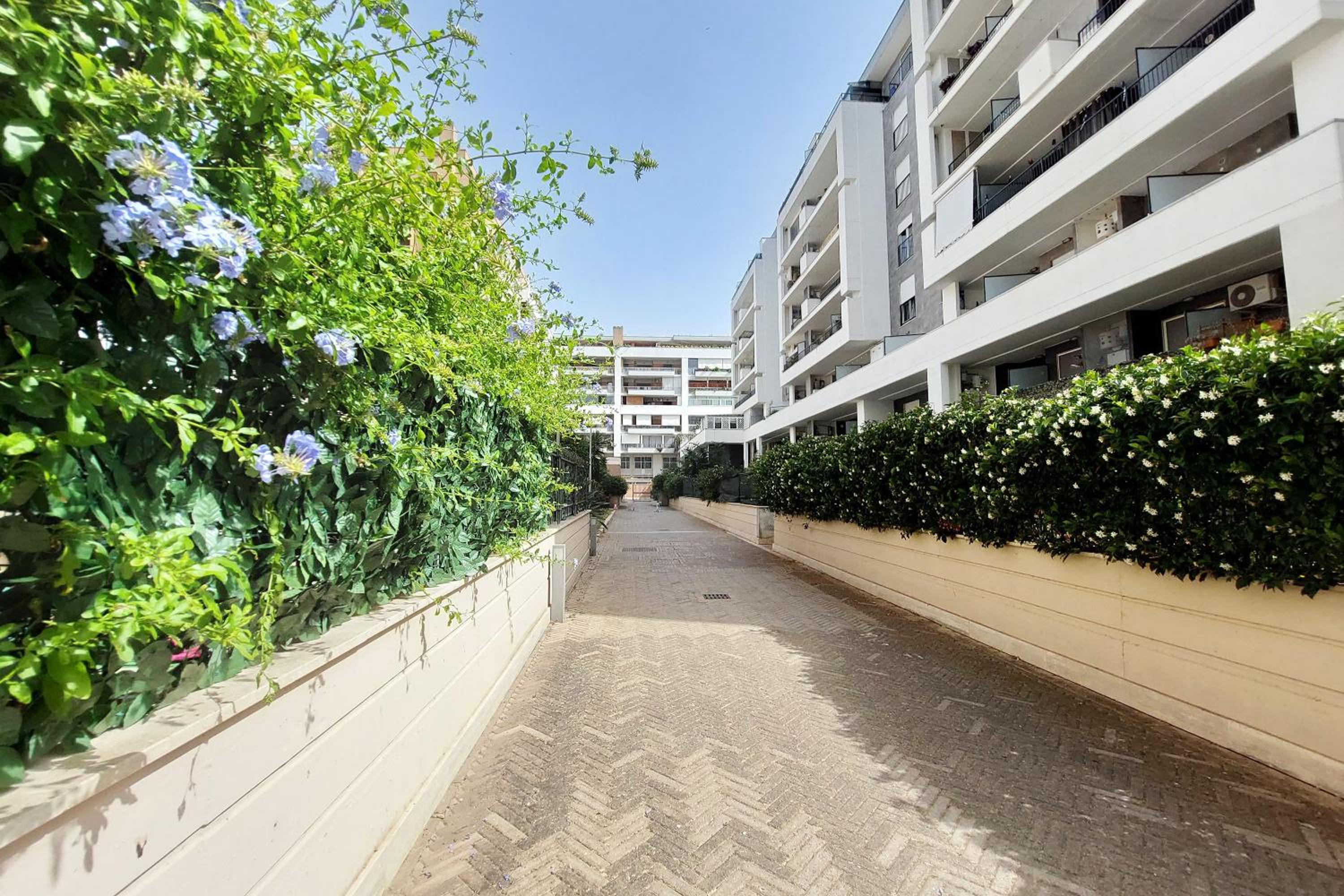 Brunelleschi House - Fiumicino Rome Airport and Fiera Roma 1 Train Stop