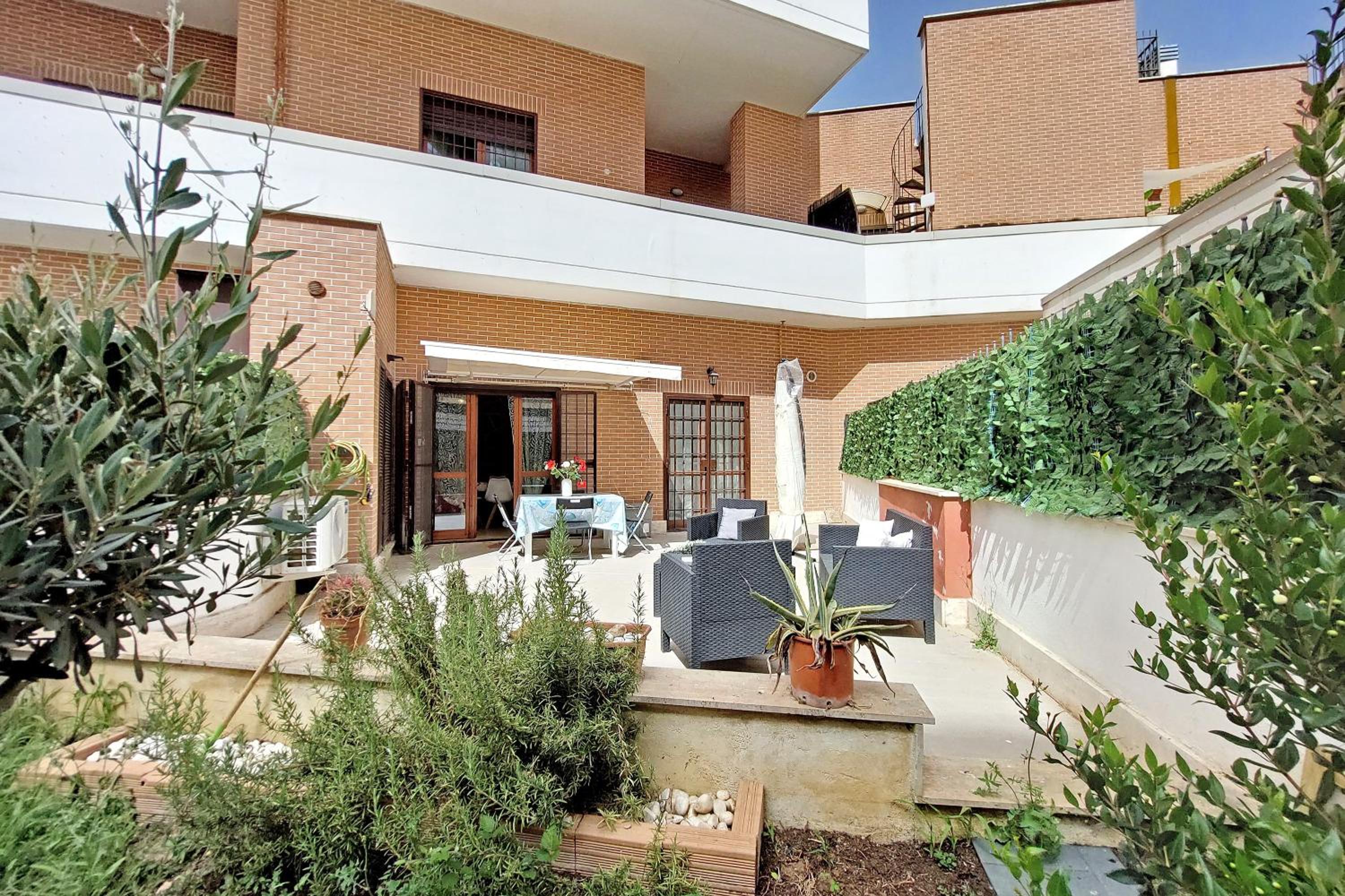 Brunelleschi House - Fiumicino Rome Airport and Fiera Roma 1 Train Stop