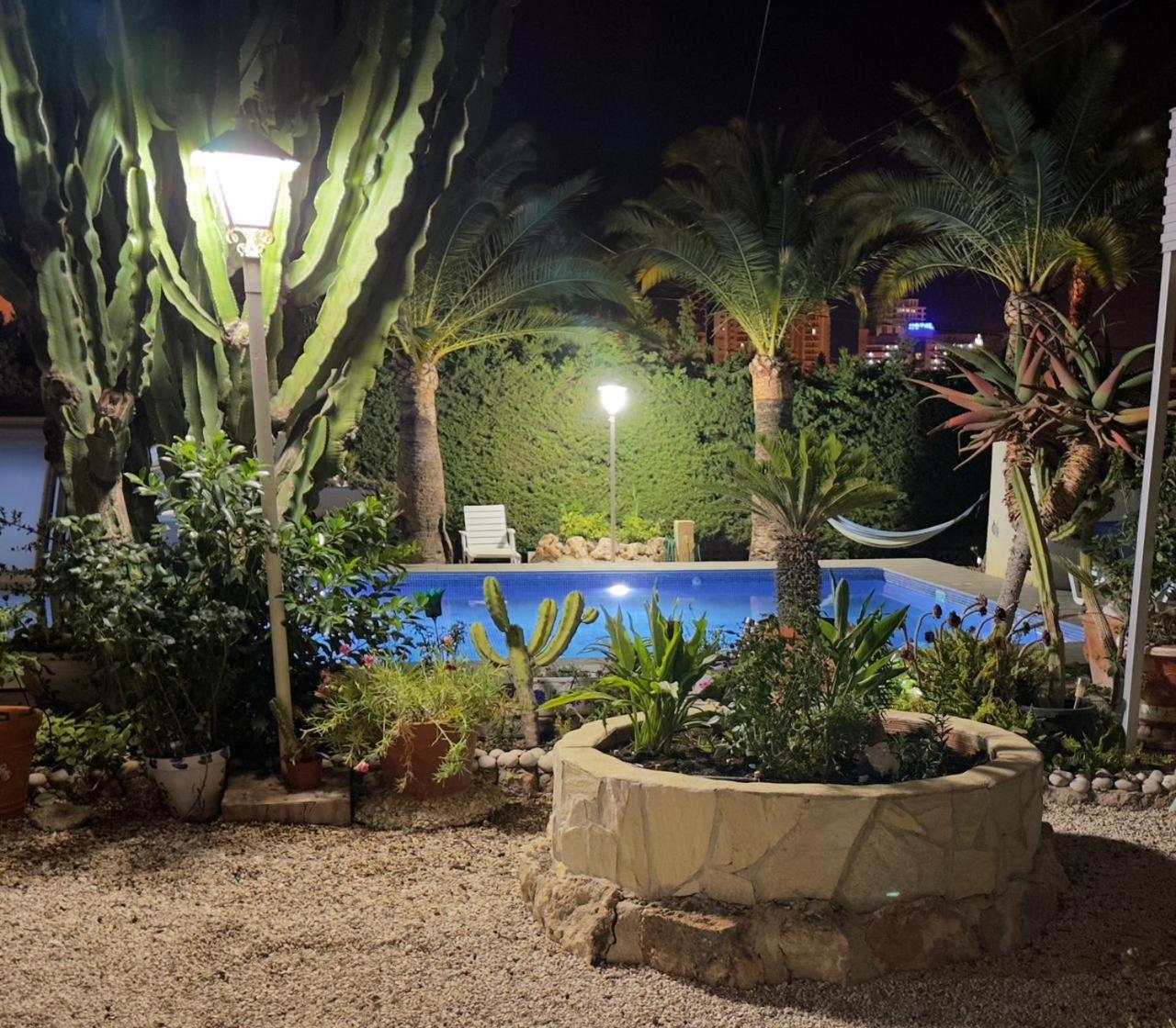 Chalet Los Almendros con piscina privada
