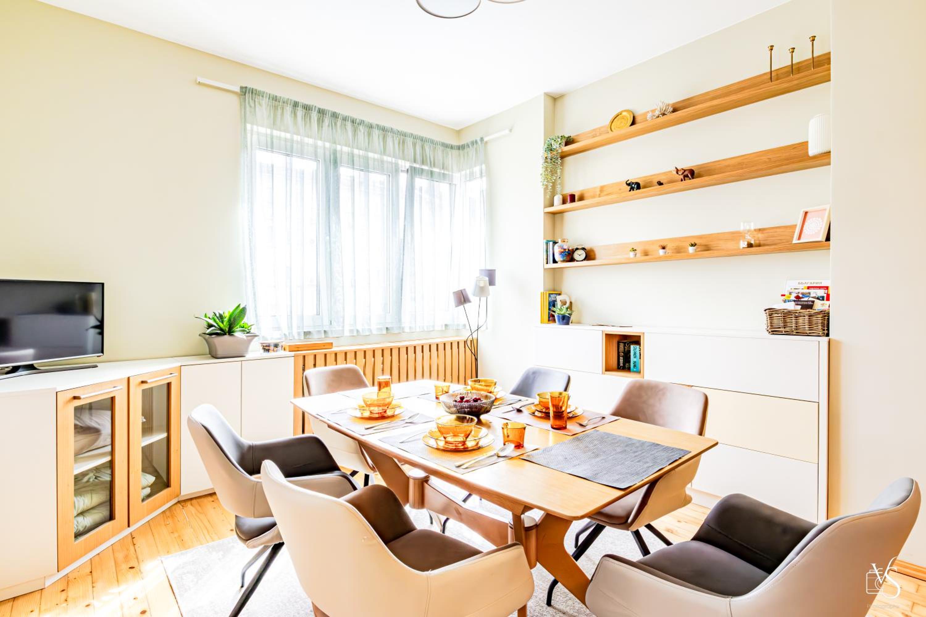 Luxury And Spacious Apartment at the Hearth of the City