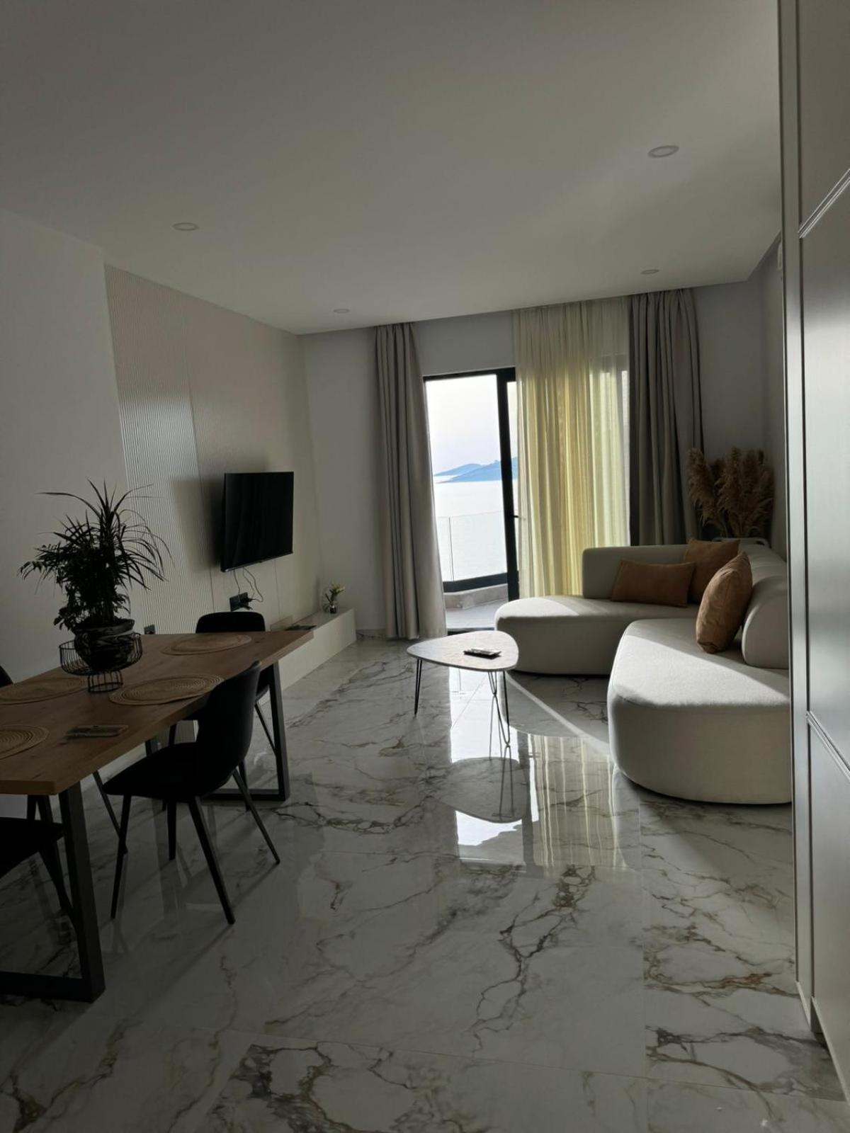 Luxury apartment sarande