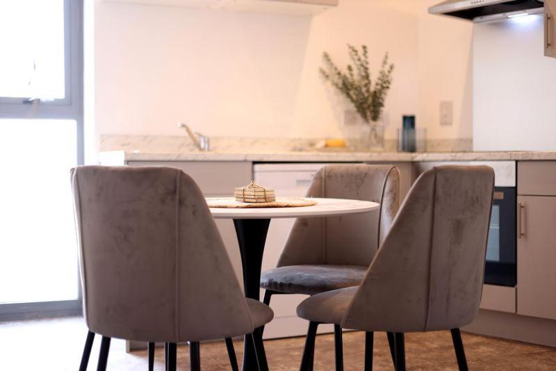 HighPoint one bedroom Apartment