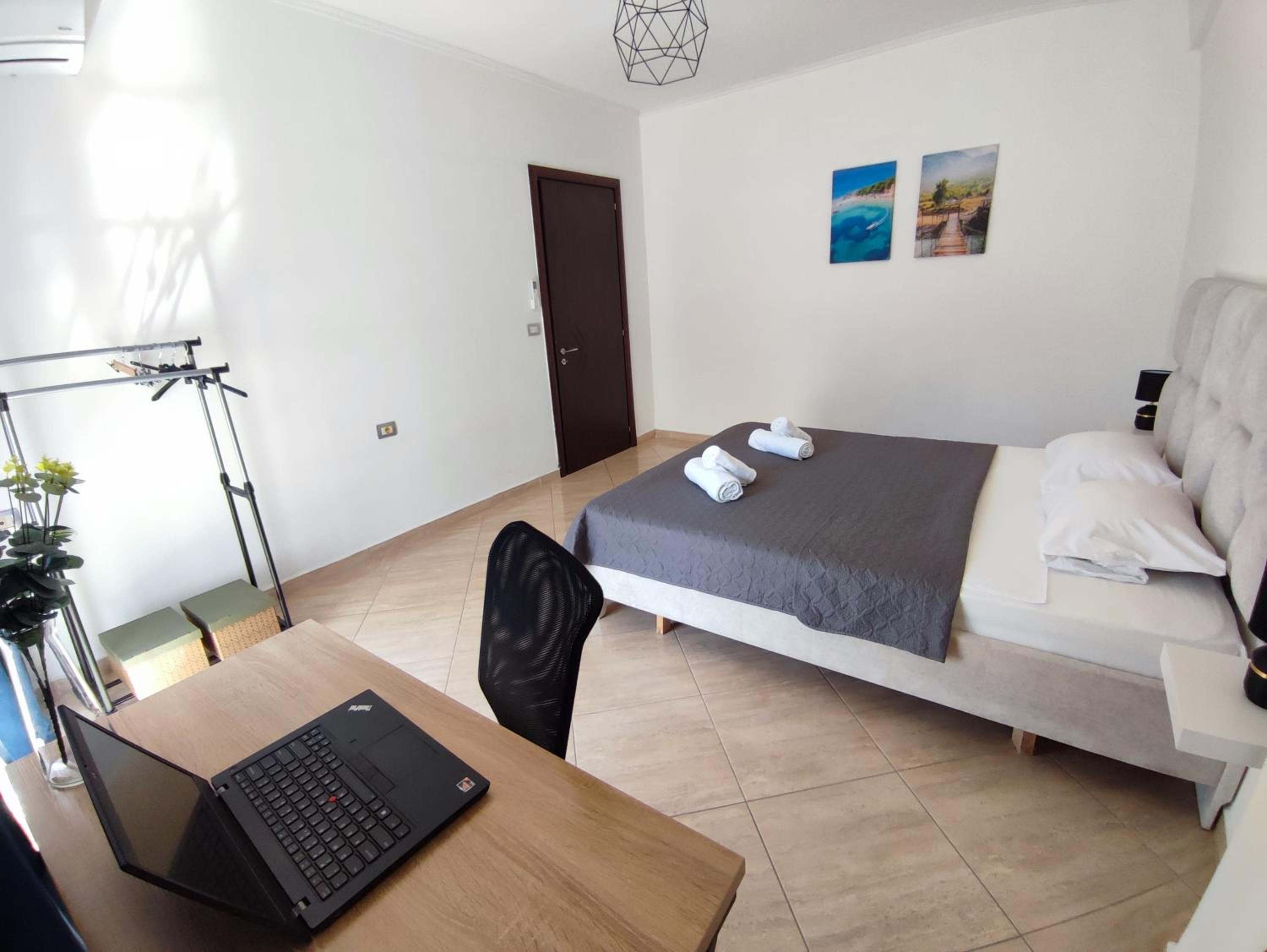 Yucca Apartment