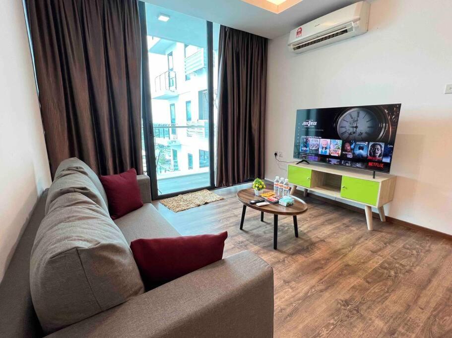 Jk VivaCozyStay 8Pax 2 BedR 1 BathR 1Carpark photo 3