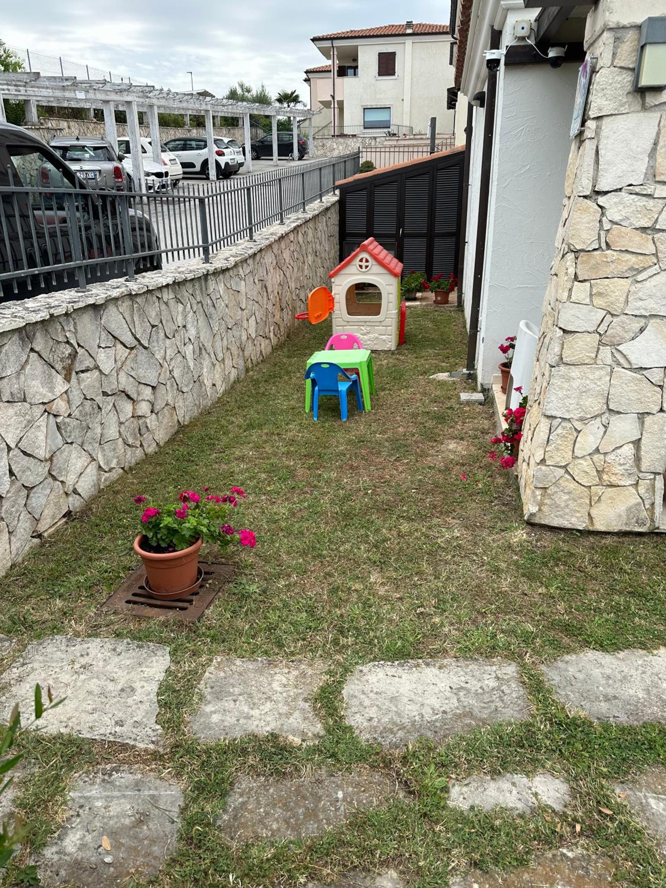 Photo 41