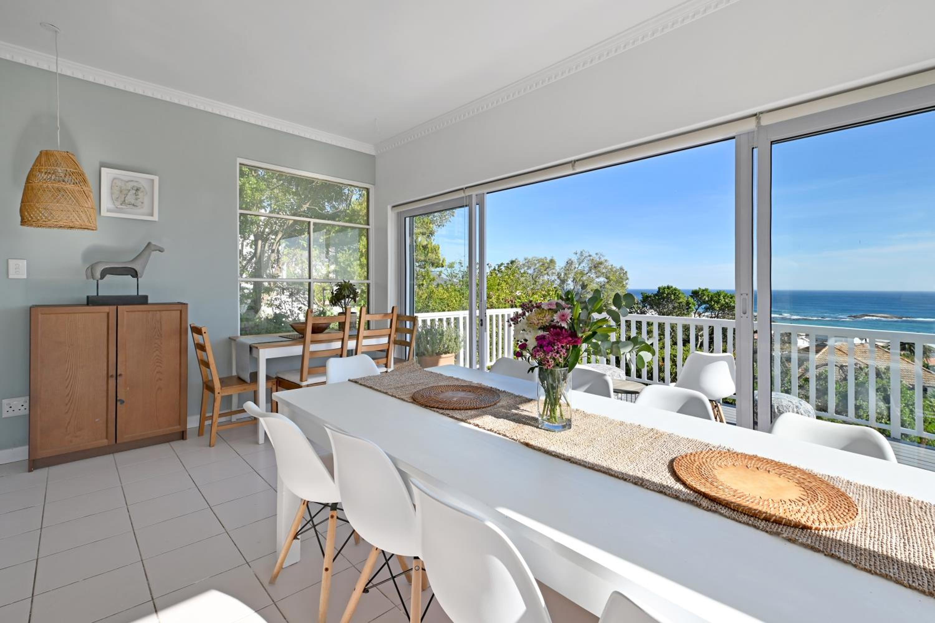 Perfect Location Walk To Beach And Sea Views view 3