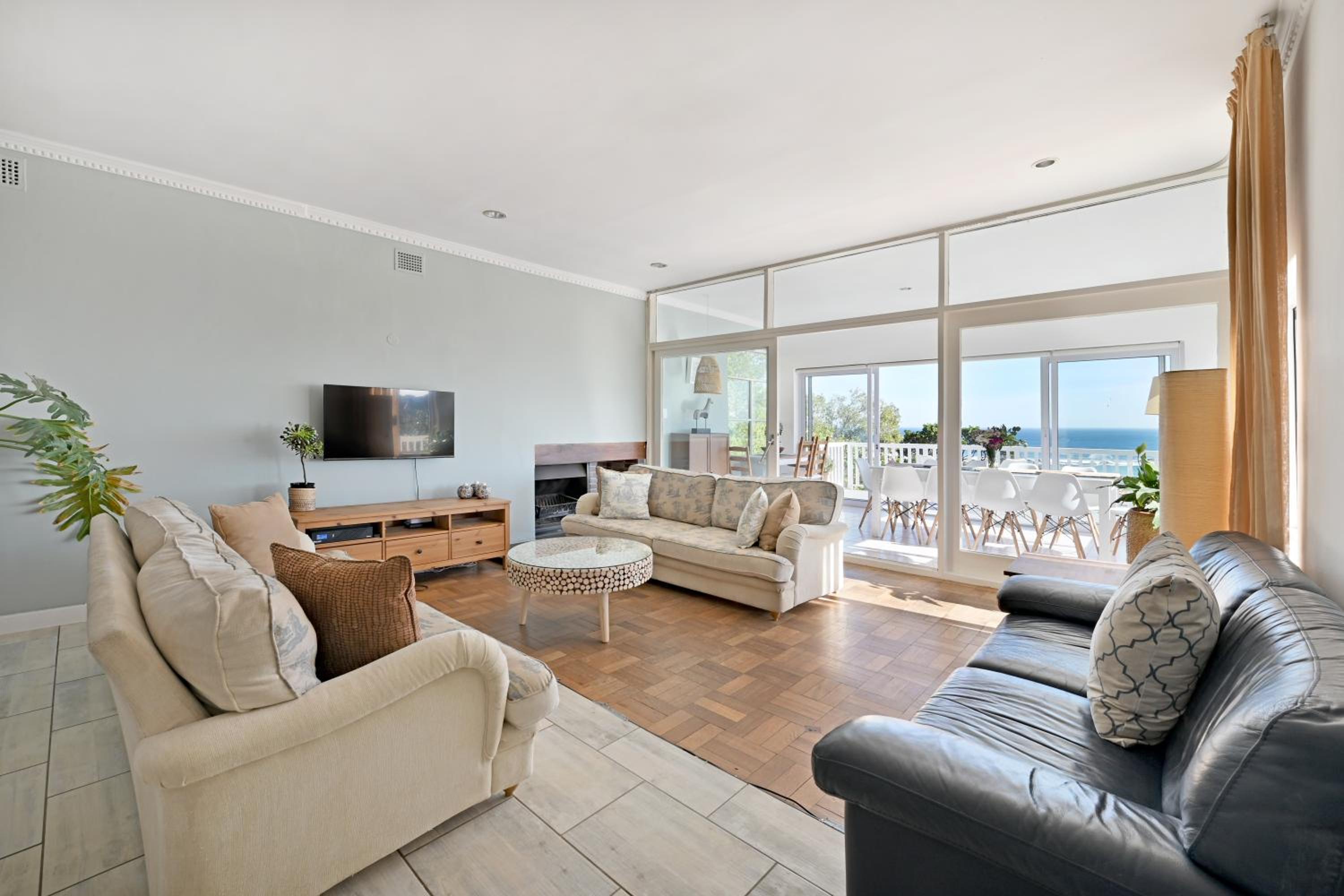 Perfect Location Walk To Beach And Sea Views view 5