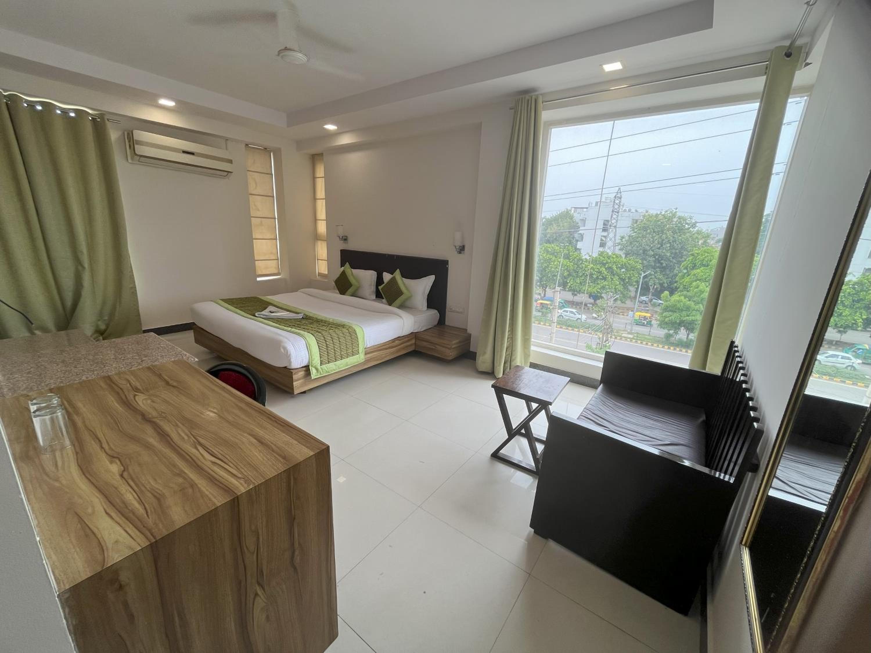 Pacific Inn Green, Gurgaon