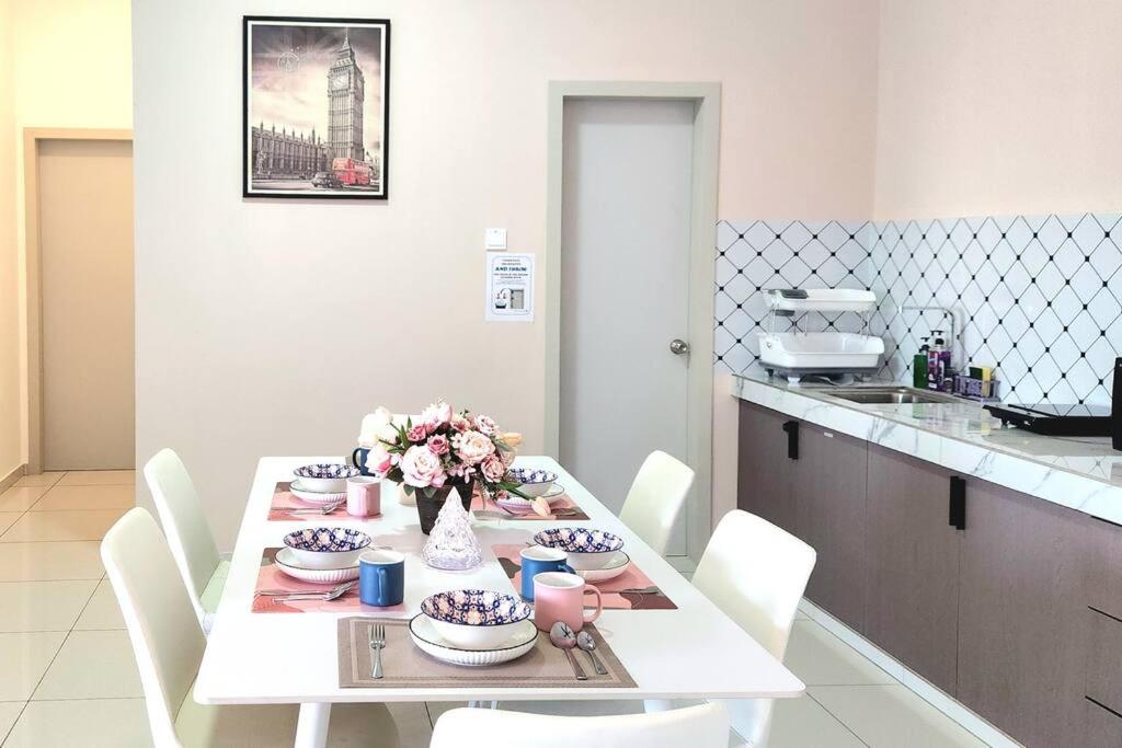 IPOH City Horizon08 - 8 mins to Concubine Lane and Old Town Ipoh, 3 mins Walking to Food Places & Convenient Store by Happy Homestay photo 3