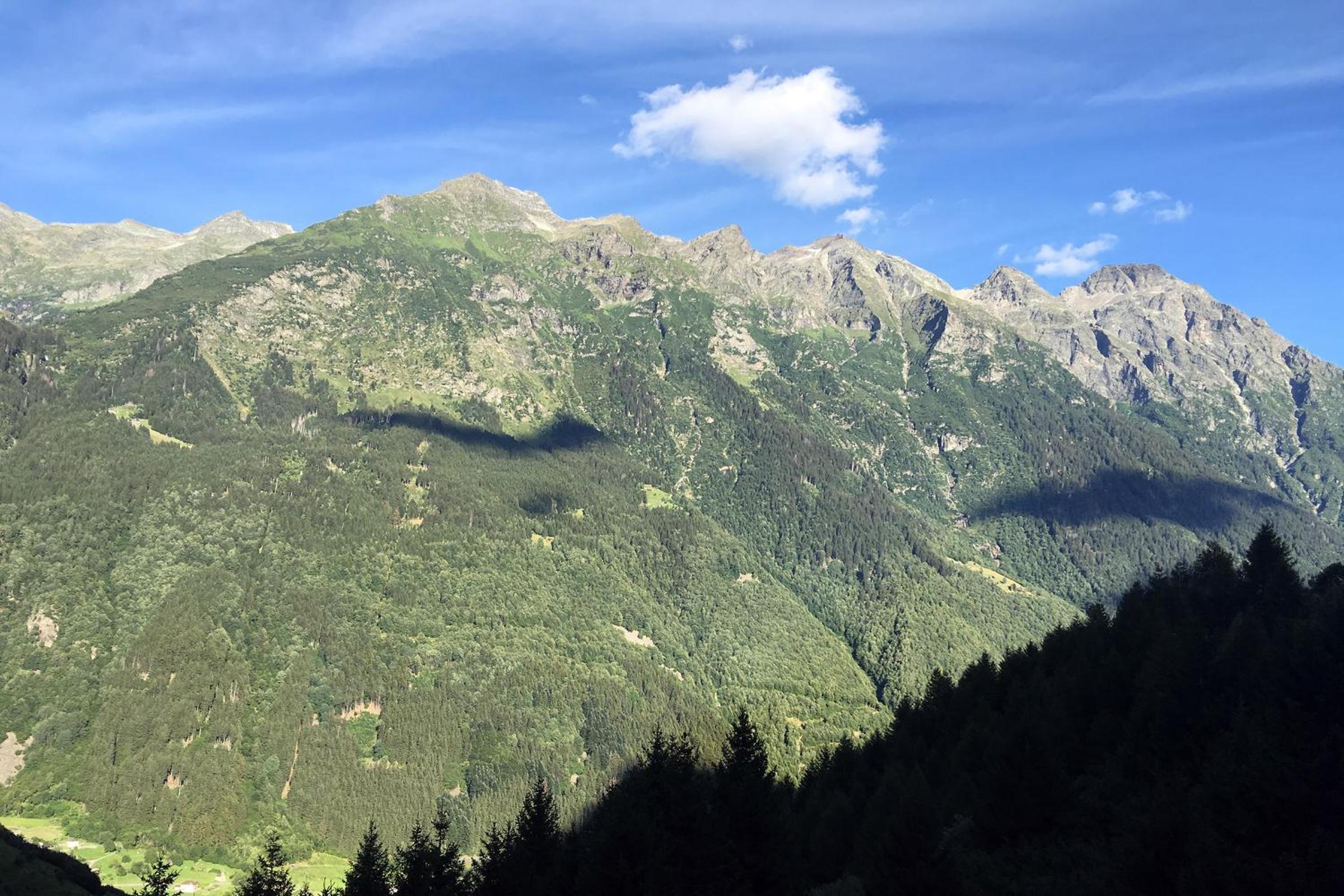 Maiensäss, Berghütte Pundelon - autark, voll ausgestattet, Ressourcen begrenzt
