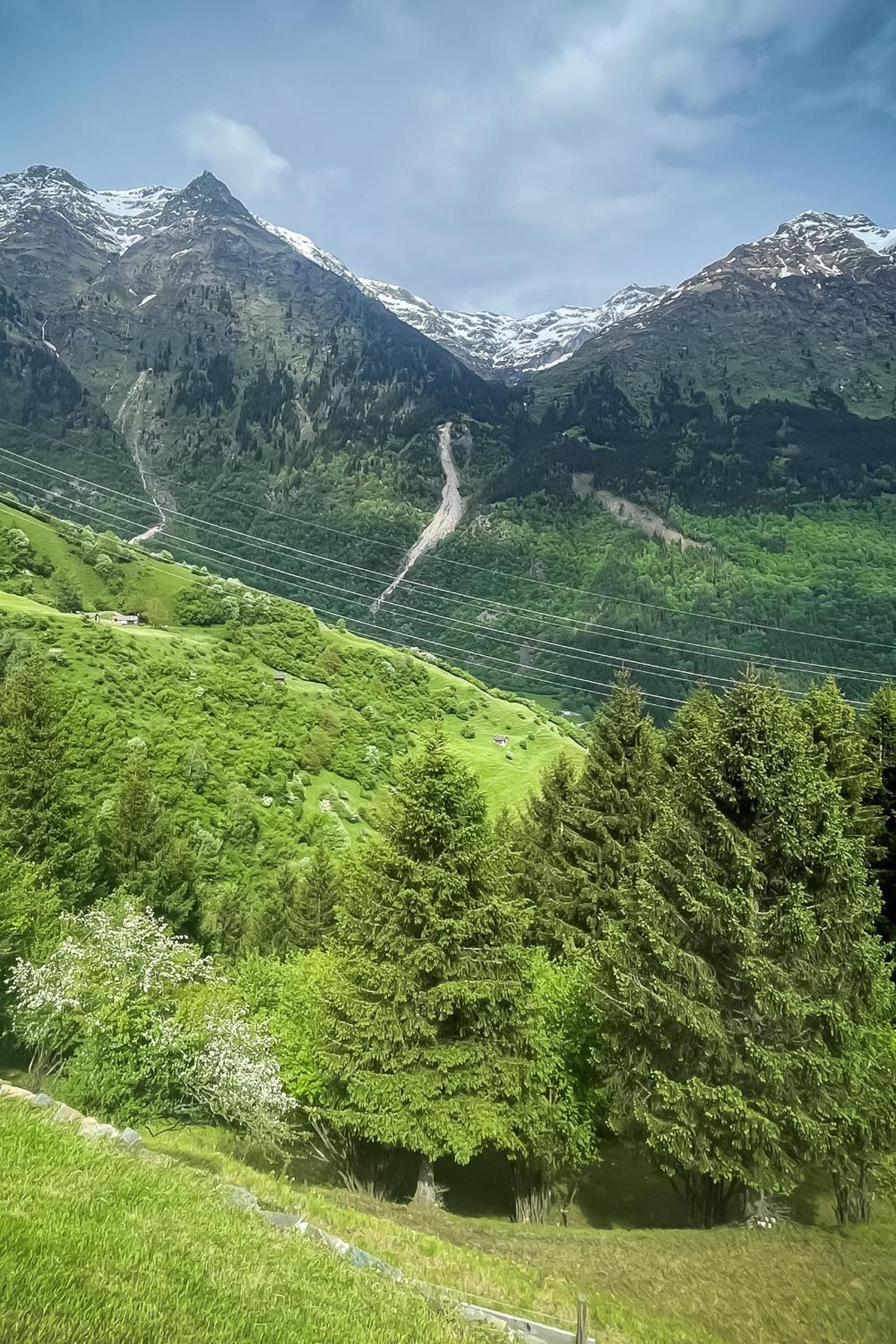Maiensäss, Berghütte Pundelon - autark, voll ausgestattet, Ressourcen begrenzt