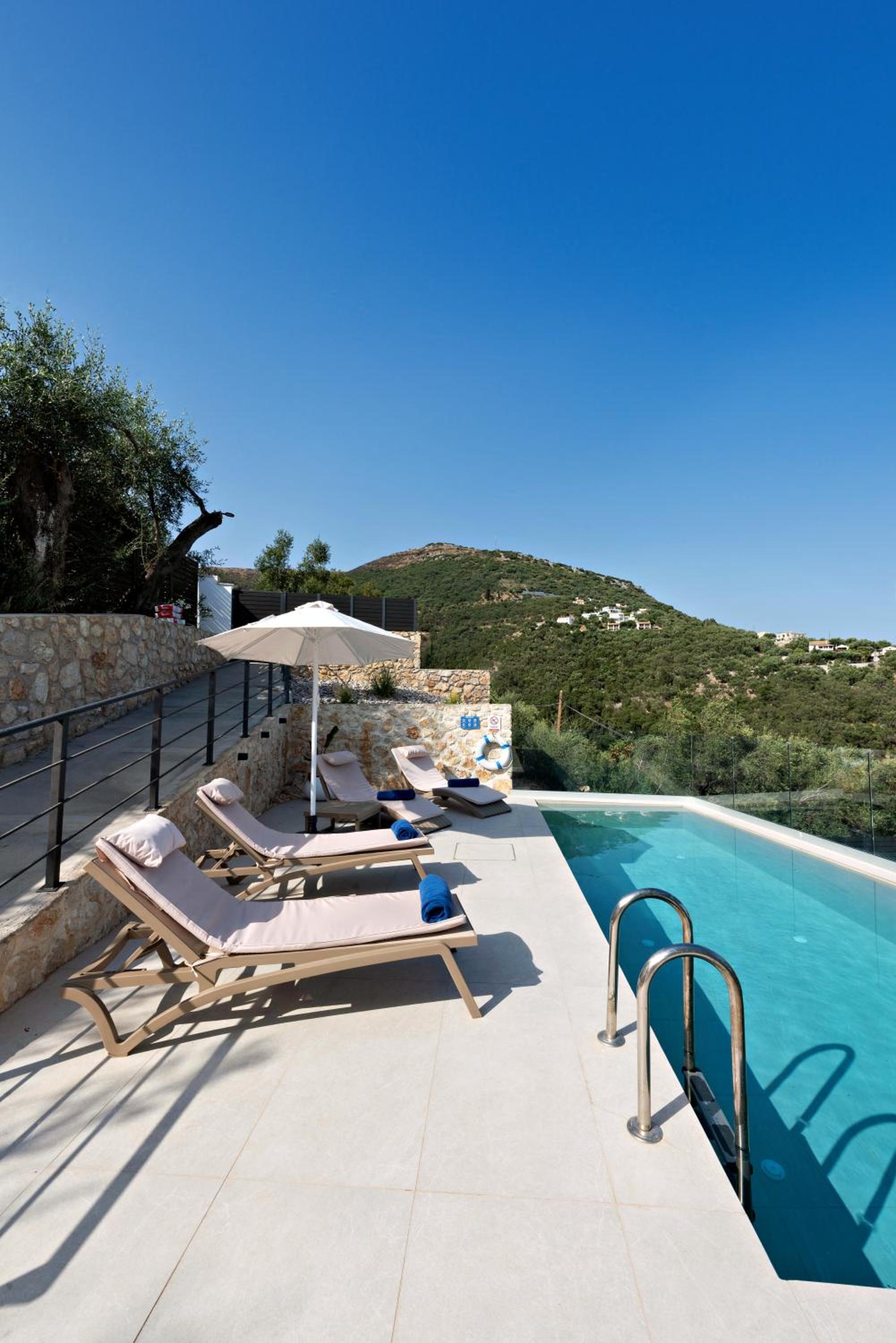Nissaki Villas