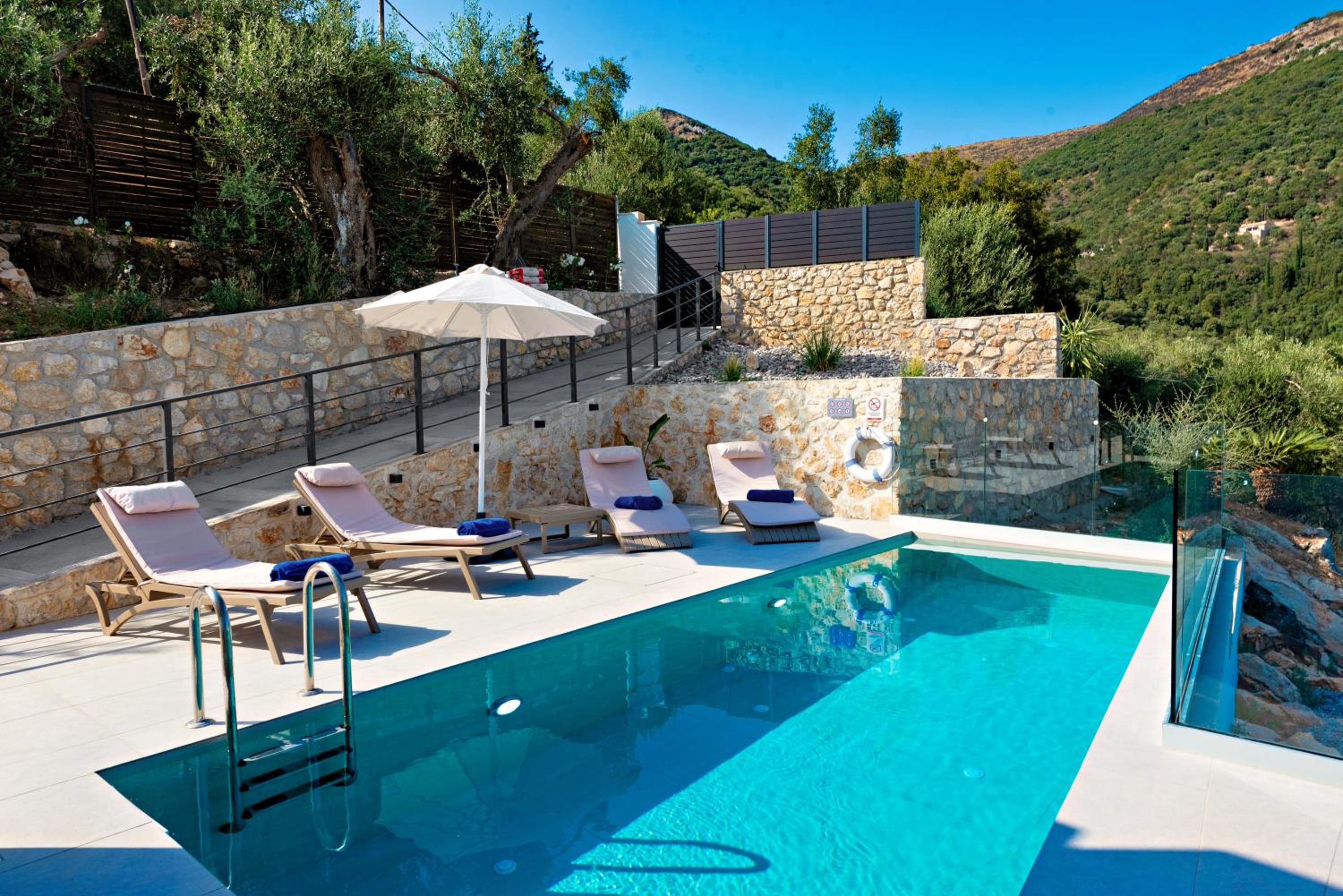 Nissaki Villas