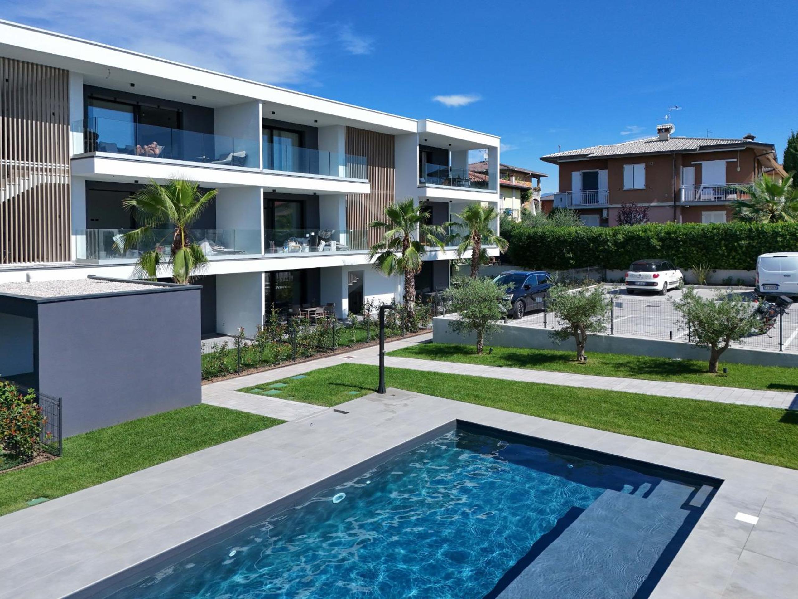 MGH Luxury - Palms Residence Sirmione N2 view 4
