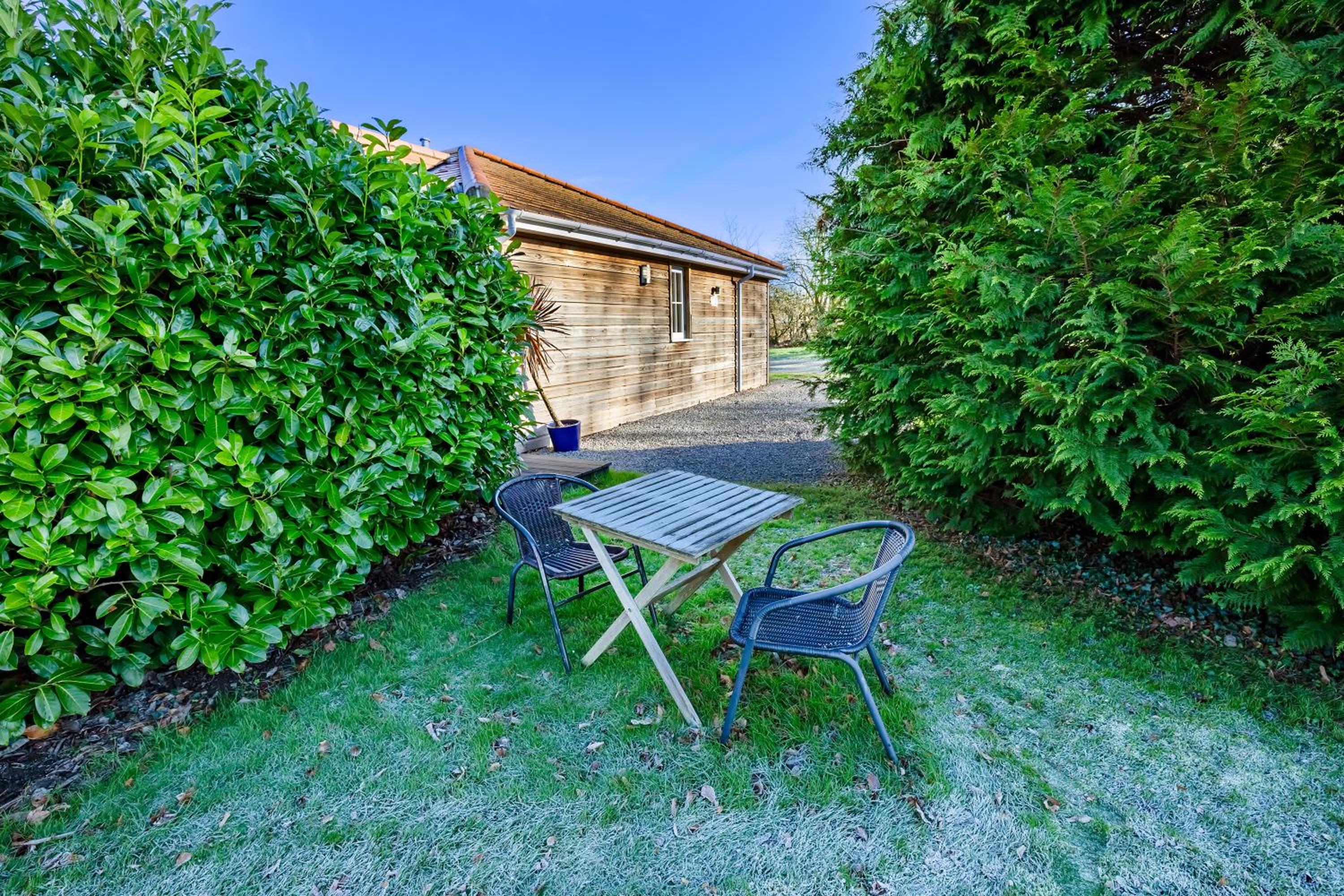 Peaceful One Bedroom Hideaway in Wells, Somerset view 5