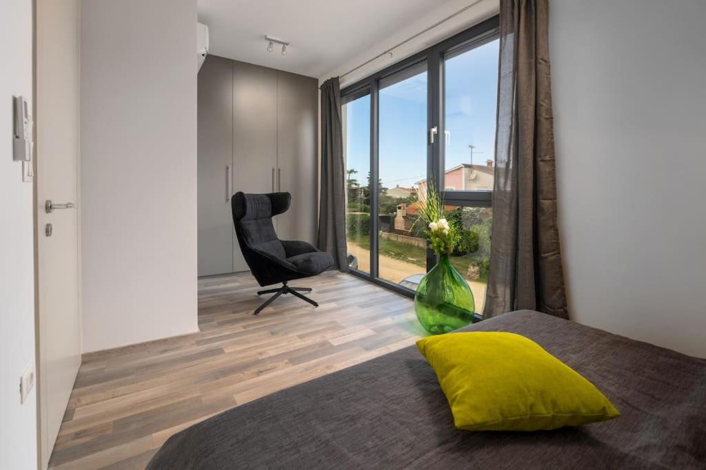 Casa Cadoc by Briskva