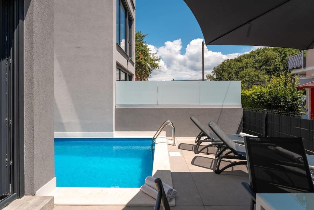 Casa Cadoc by Briskva