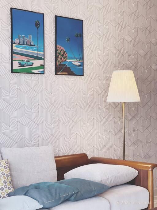 Modern room with High Floor Seaview Near CIQ