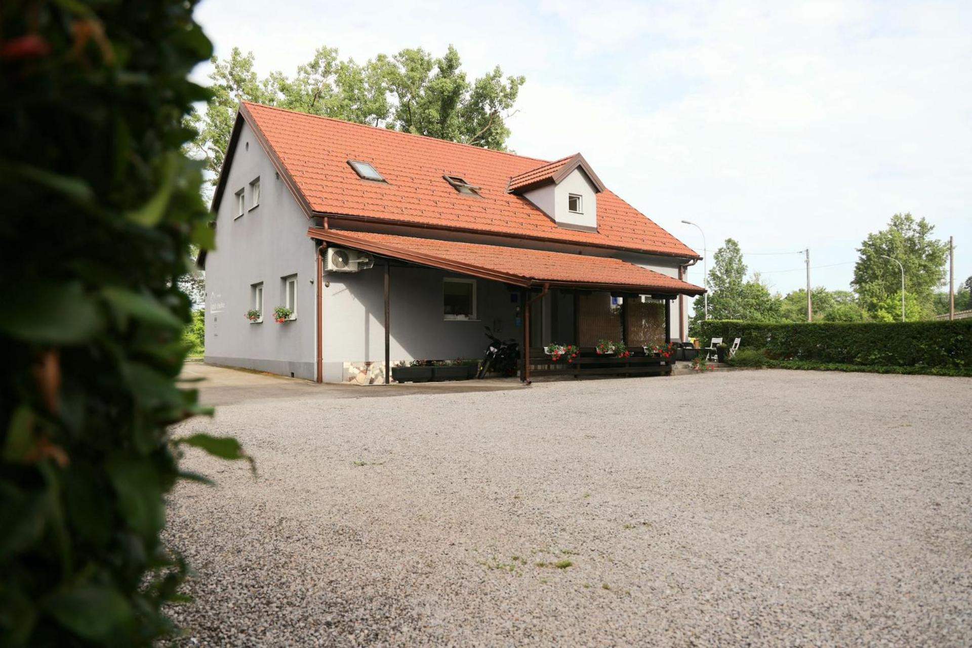 Photo 31