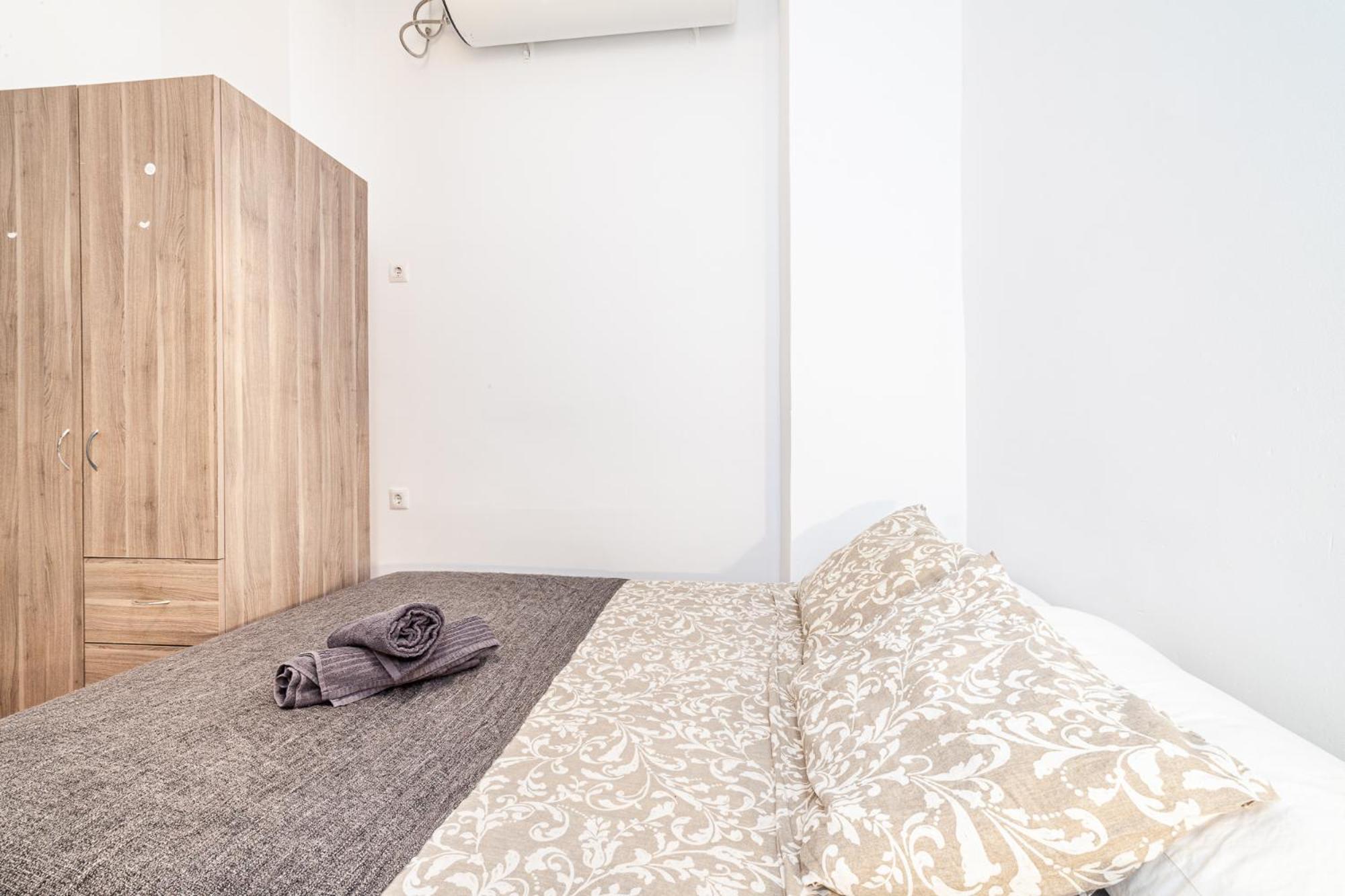 Balmes Private Rooms