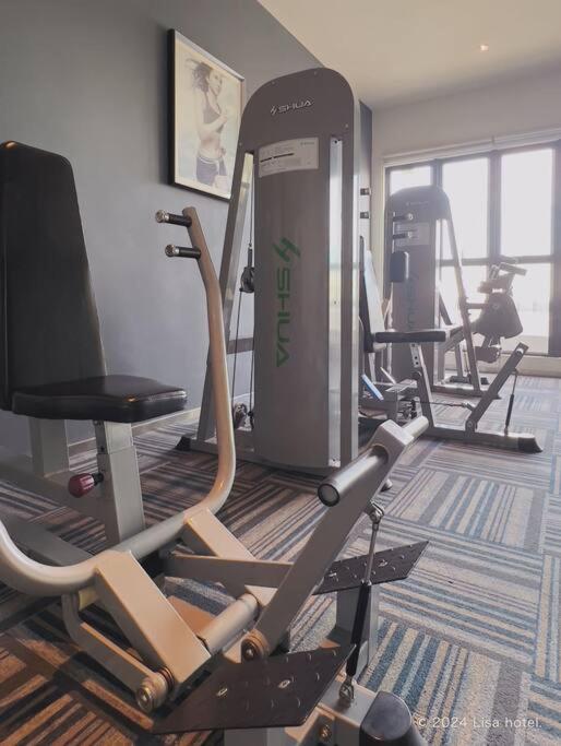 Modern room with High Floor Seaview Near CIQ