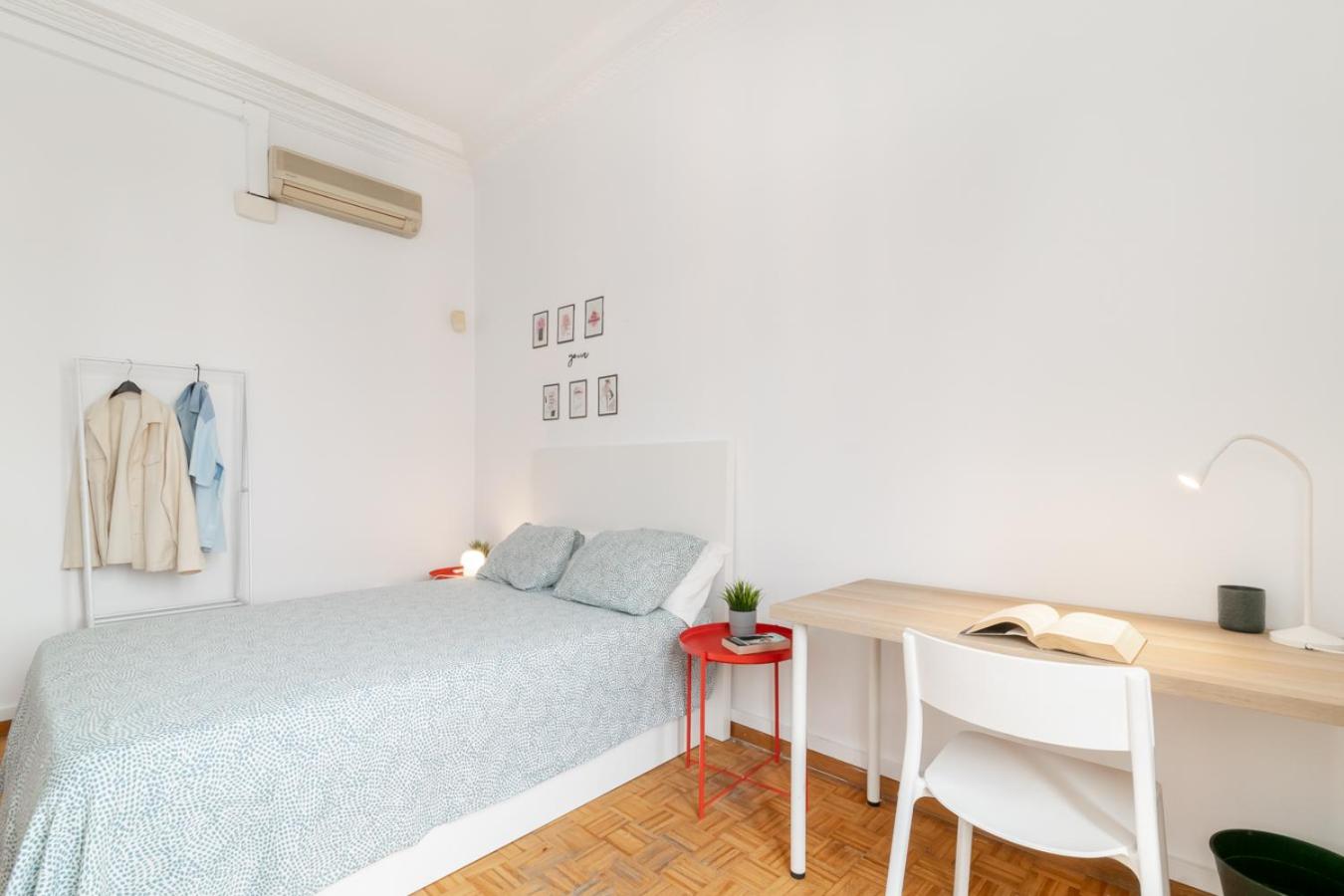 Balmes Private Rooms