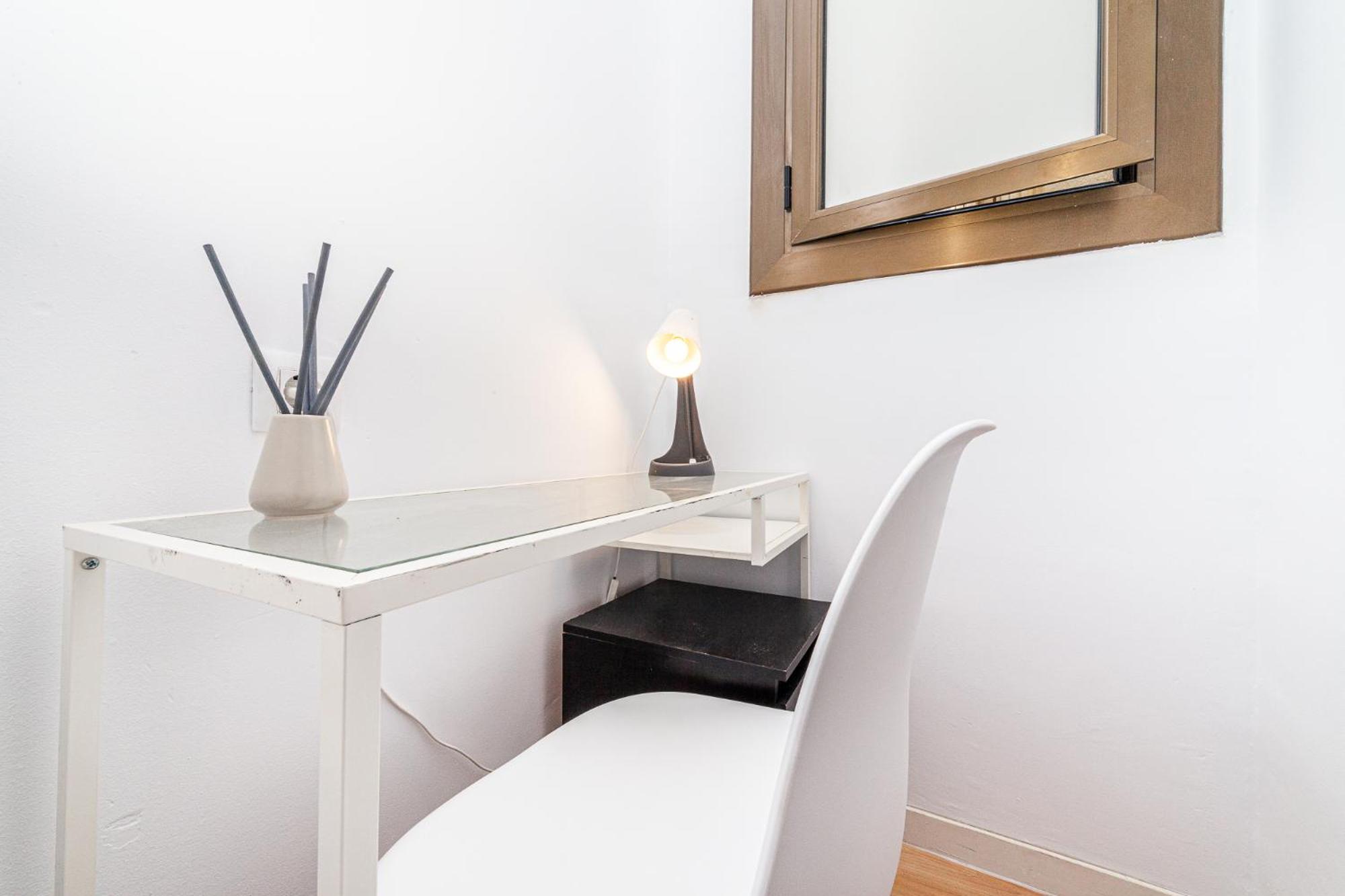 Balmes Private Rooms