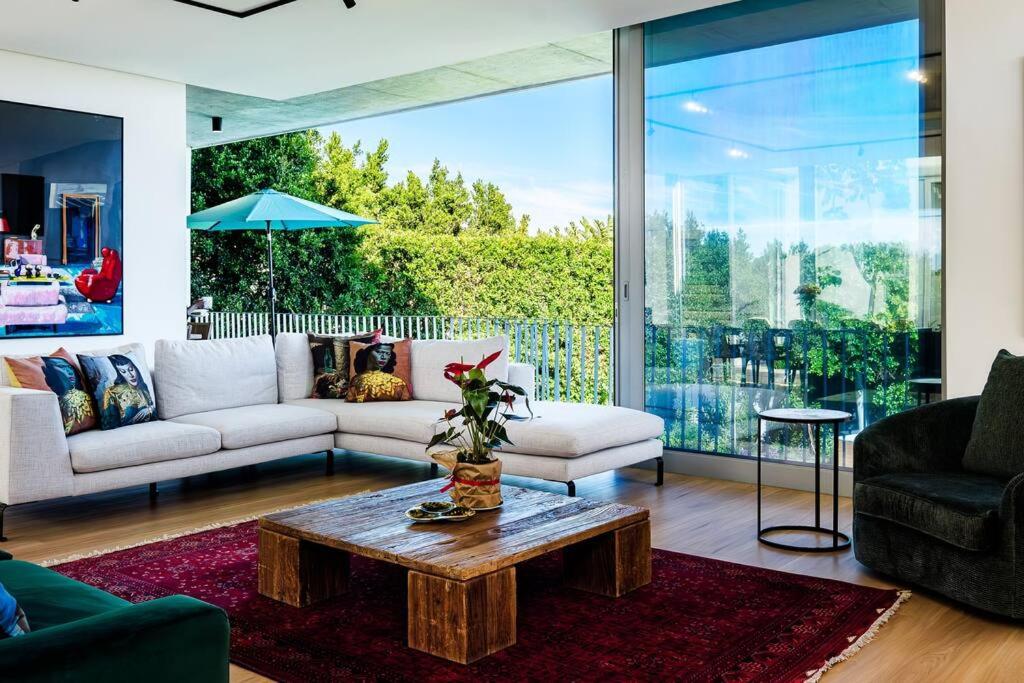 Finchley Villa