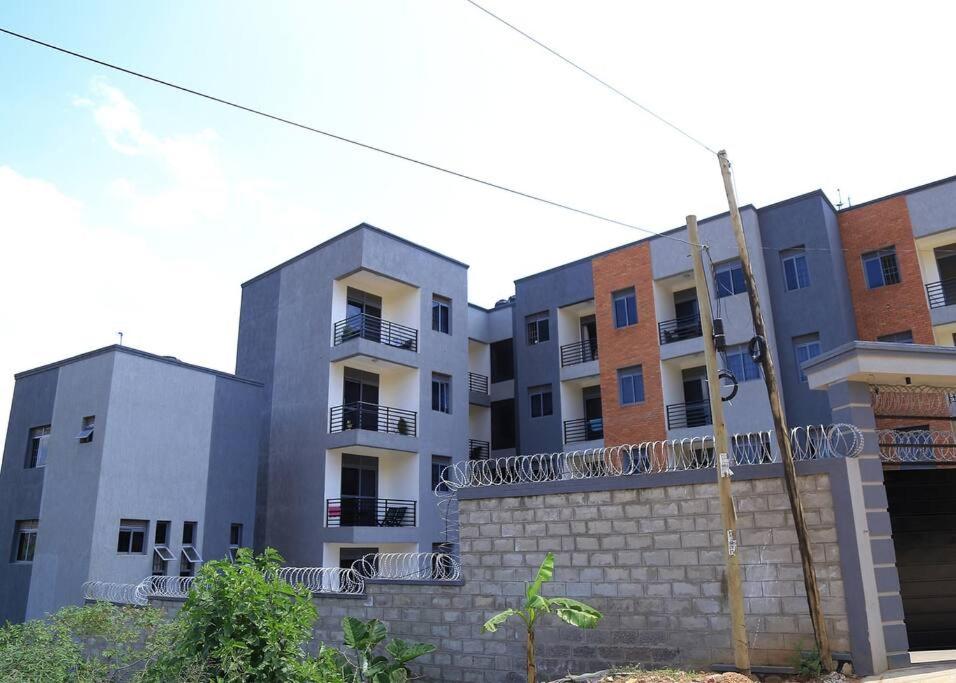 All Seasons Apartments Ug view 4