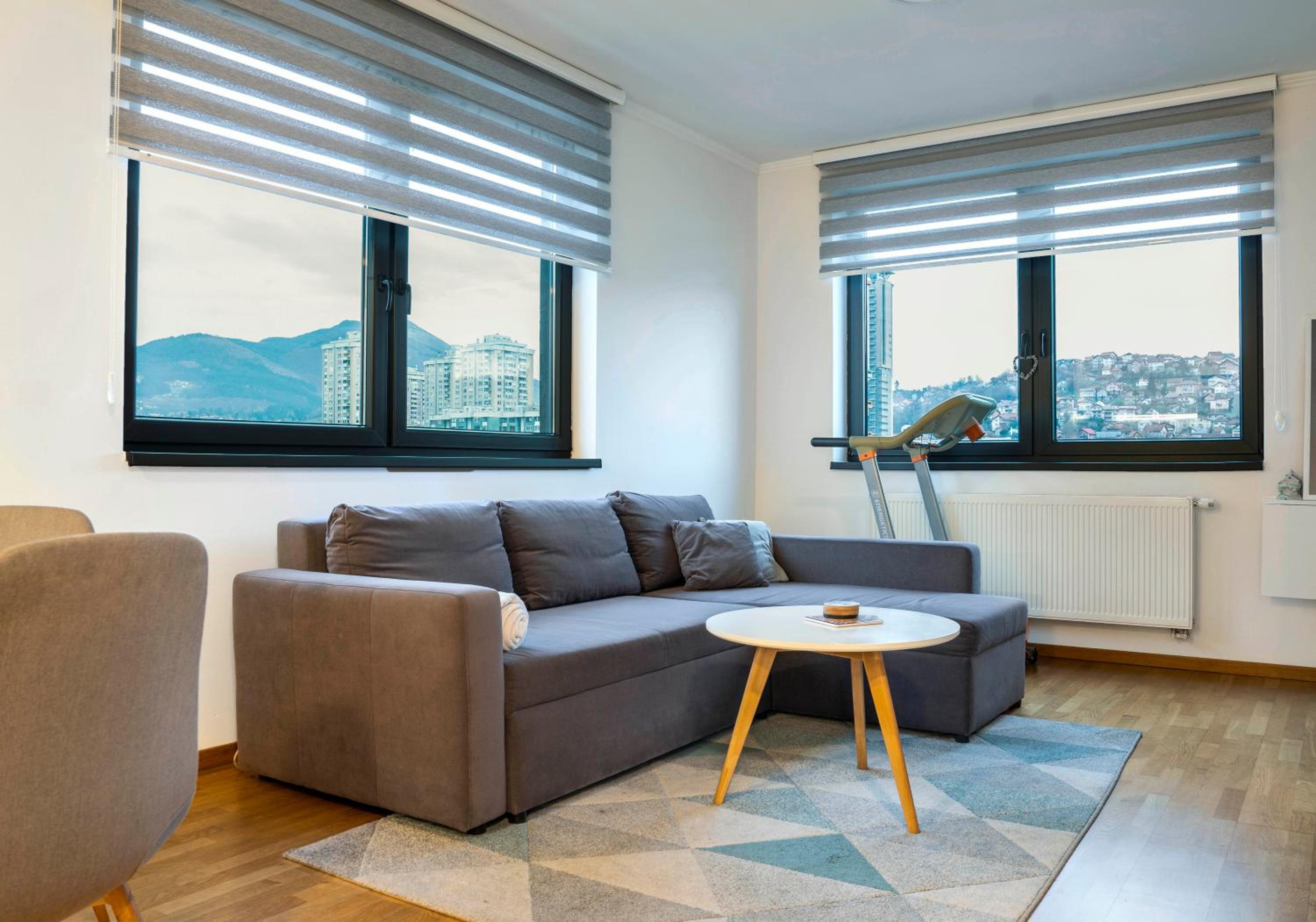 Sunny Modern 1-Bedroom Apartment
