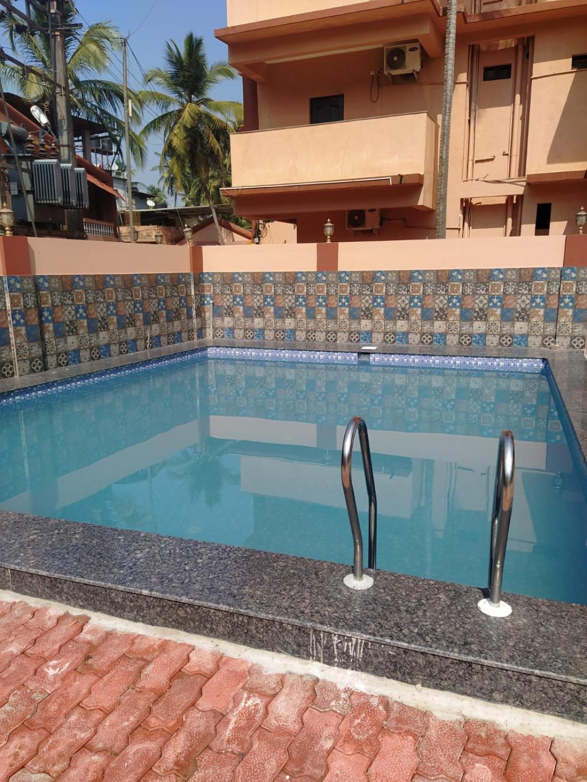 3 BHK with Pool, Arpoa - Coconut Tree Road, close by Baga and Anjuna Beach, North Goa view 5