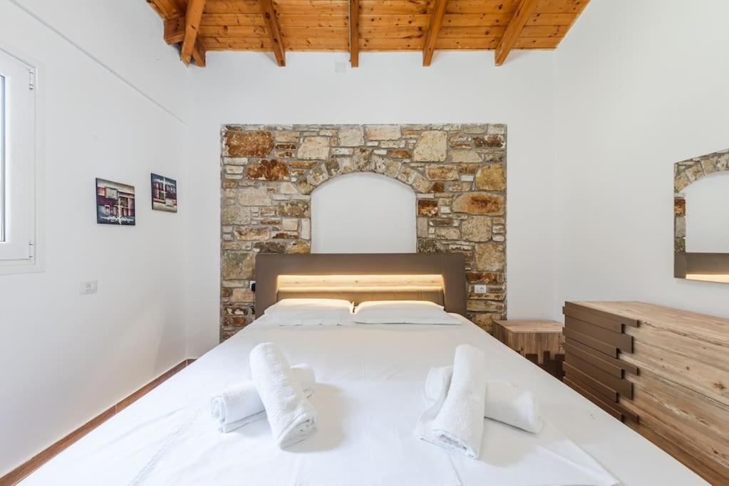 Siar The Small Villa by PikHost