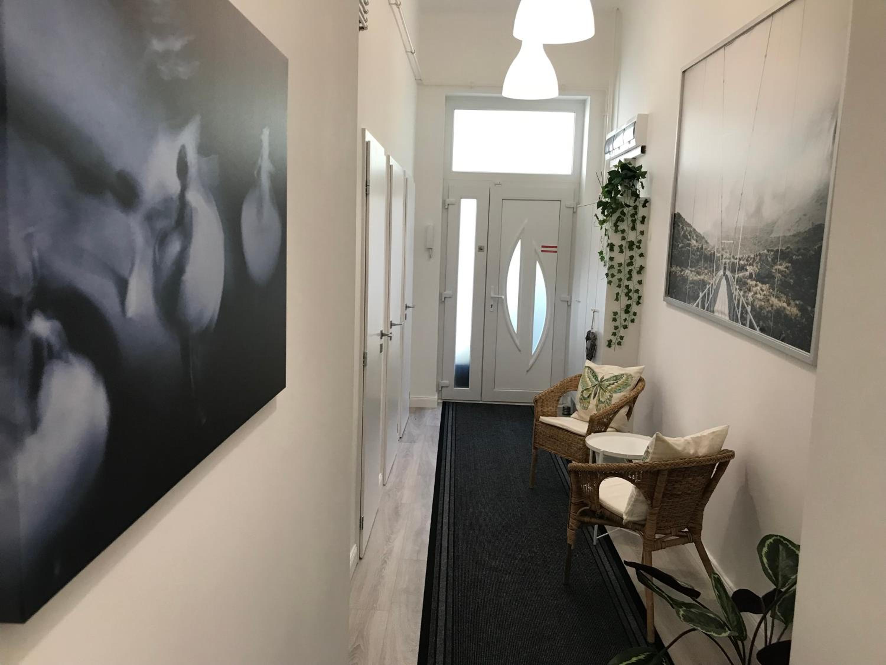 A Lovley newly decorated fully equipped apartment walking distance to the City Park where you will find the world famous Szechenyi thermal bath spa, Museum view 2