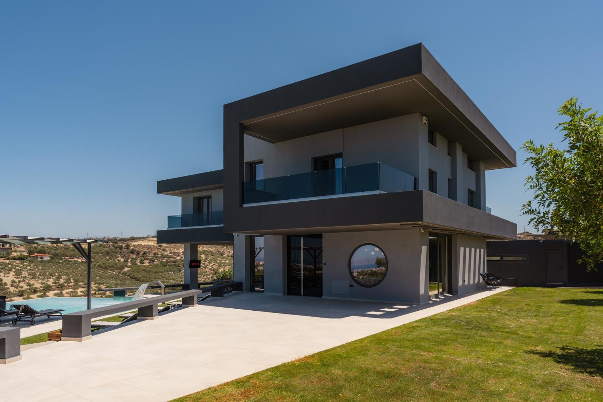 Māat Villa