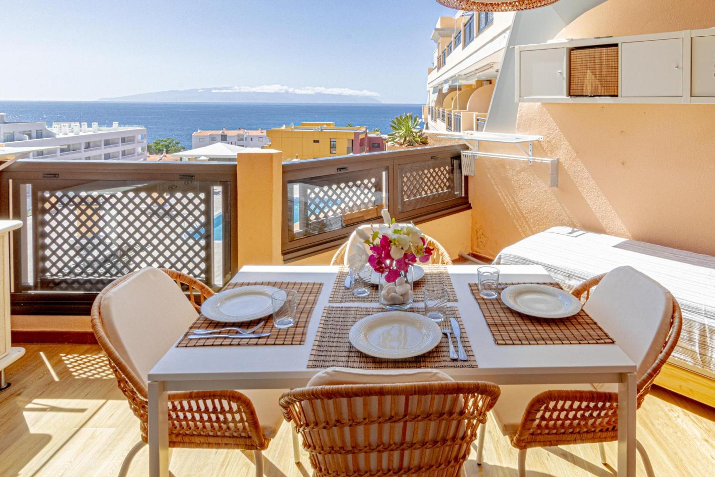Ocean View Sunset Apt by Dream Homes Tenerife