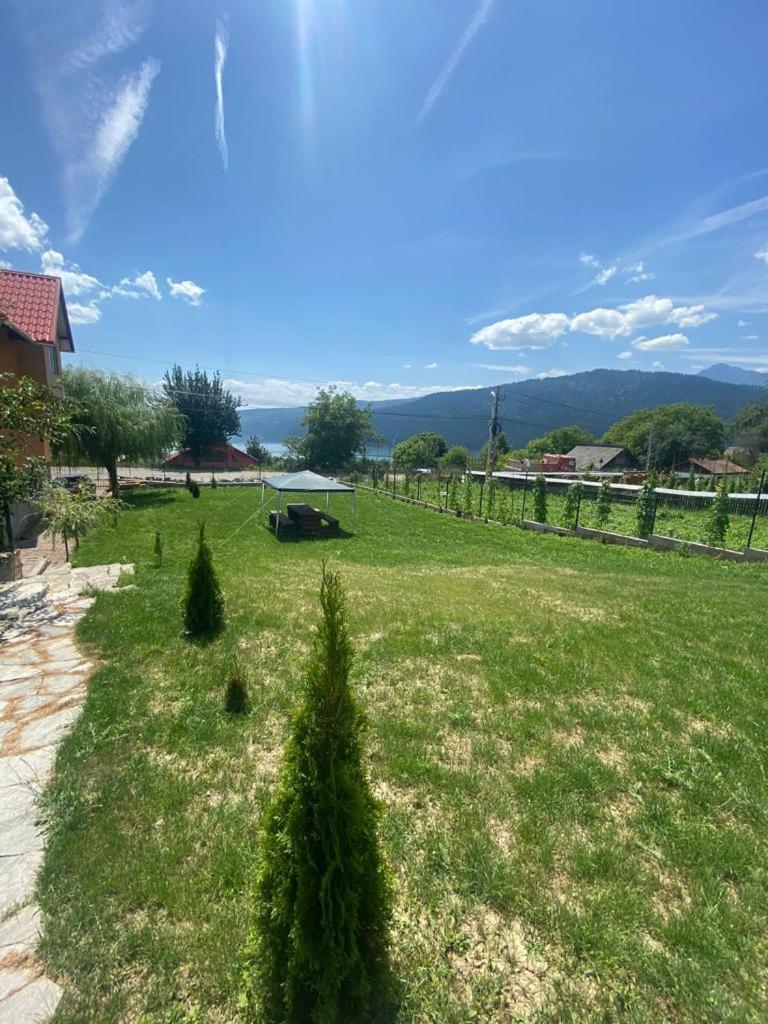 COMPLEX DE PENSIUNI SI CASUTE LA MUNTE -BICAZ -HANGU -LANGA LAC view 4