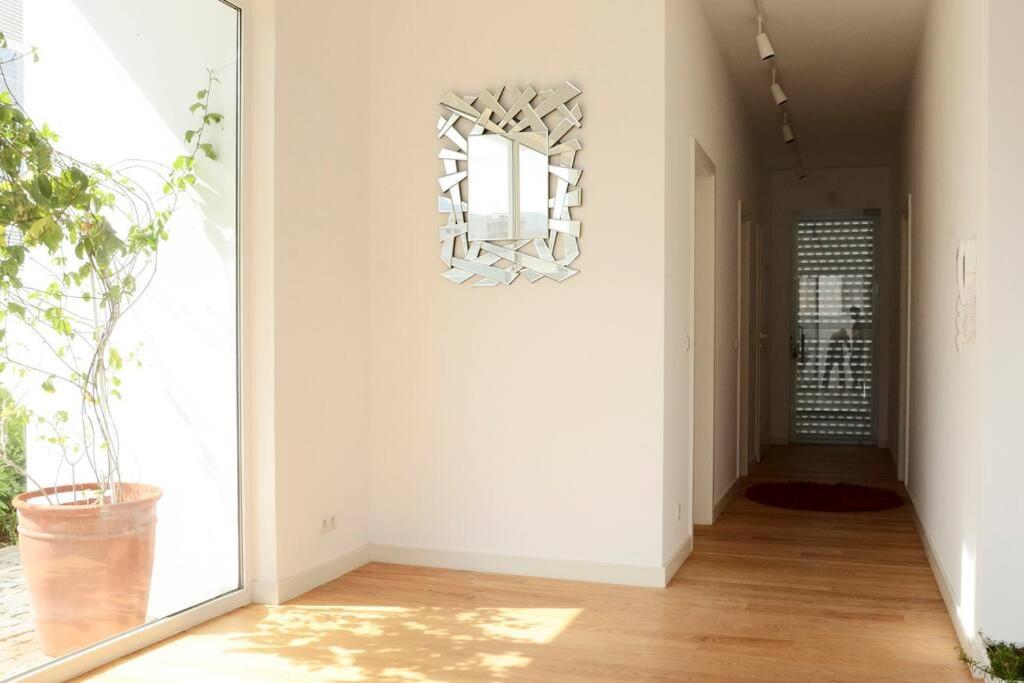 Beautiful Seafront Villa-Mindelo