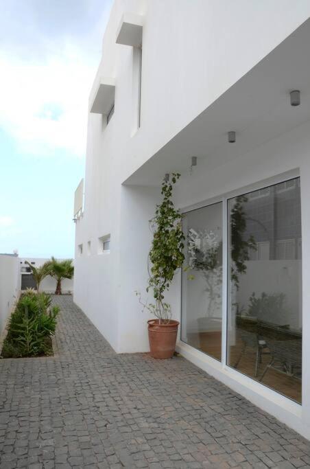 Beautiful Seafront Villa-Mindelo