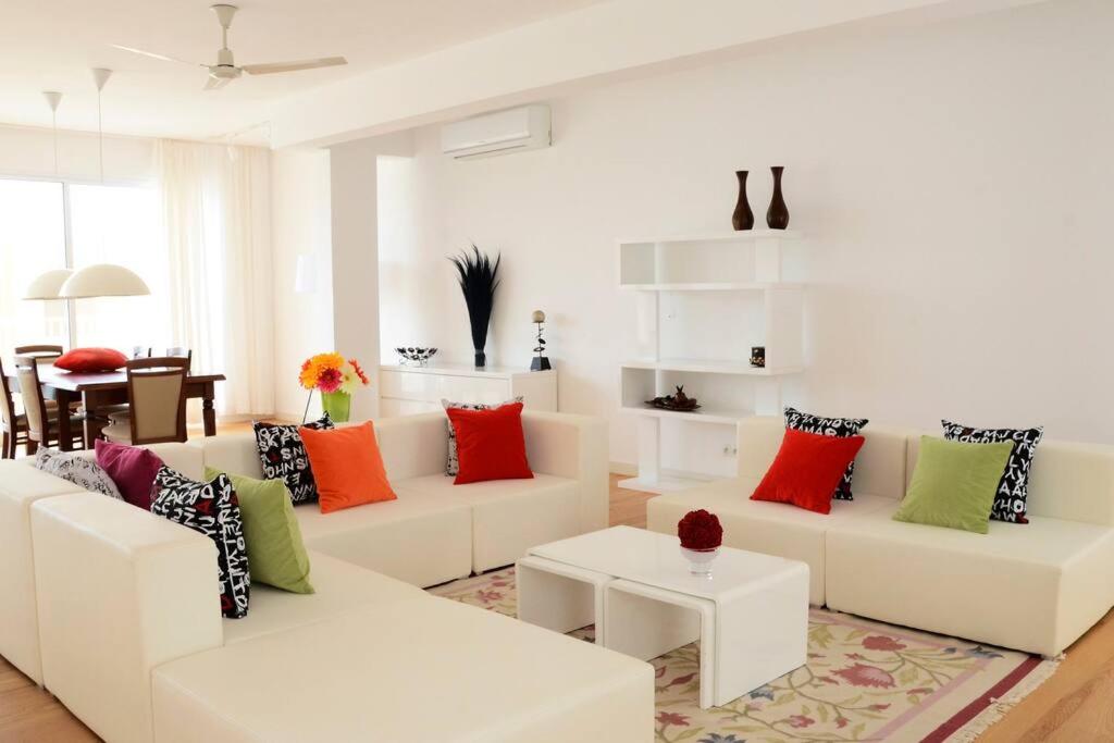 Beautiful Seafront Villa-Mindelo