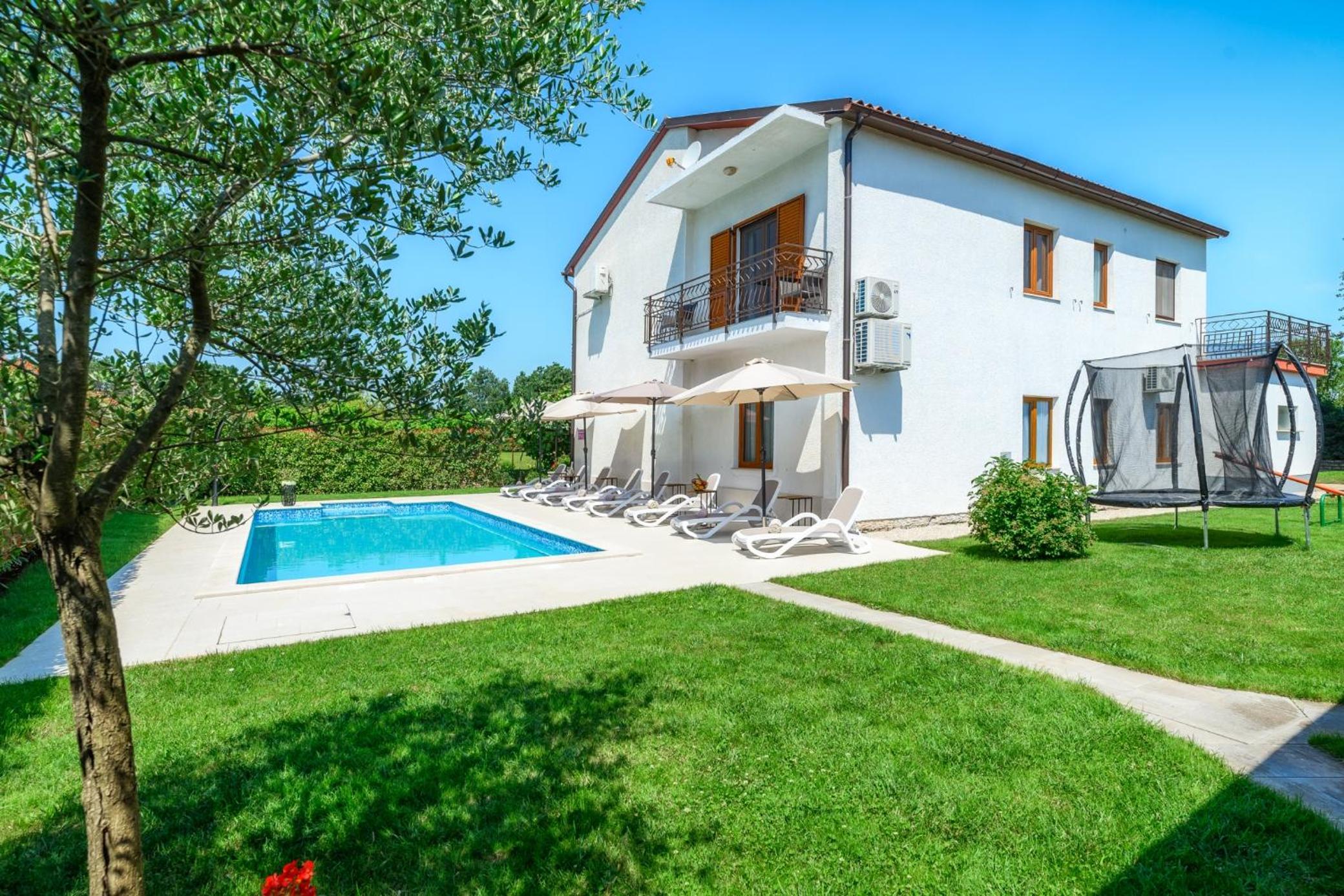 House Demetra by Briskva