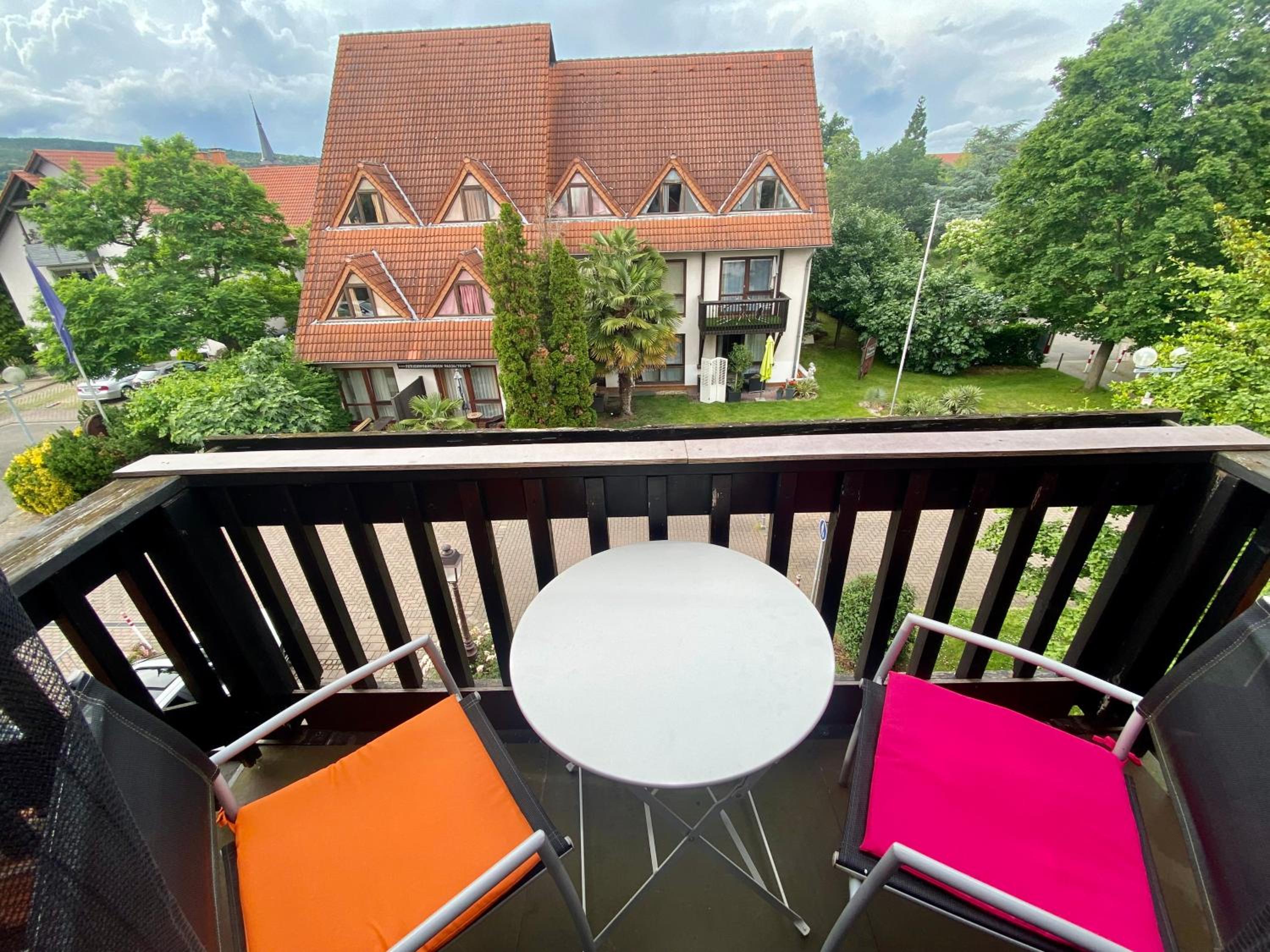 Belisima Apartments I Ferienwohnungen Deidesheim I Deutsche Weinstraße I Individuell mit Charm I Ruhig am Kurpark I Nähe Supermarkt - Bäcker - Bahnhof view 2