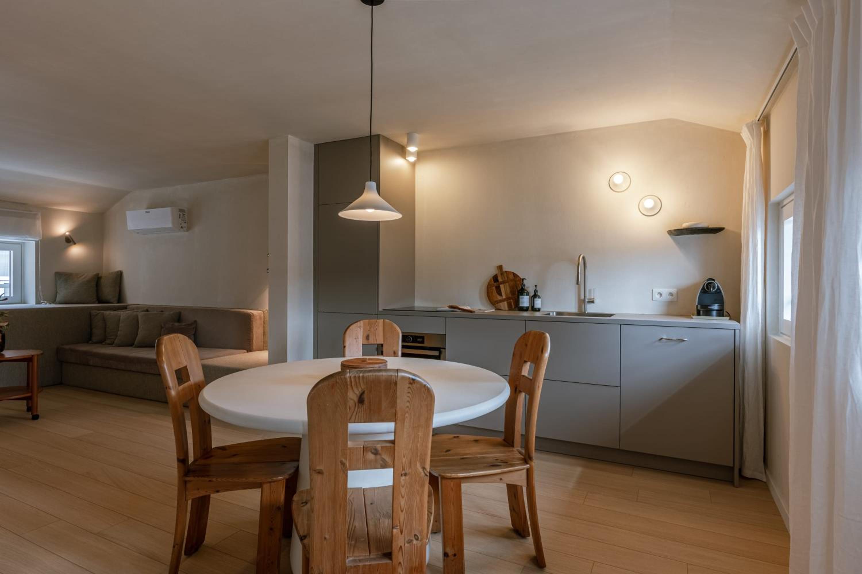 Urban getaway for two in the heart of Antwerp