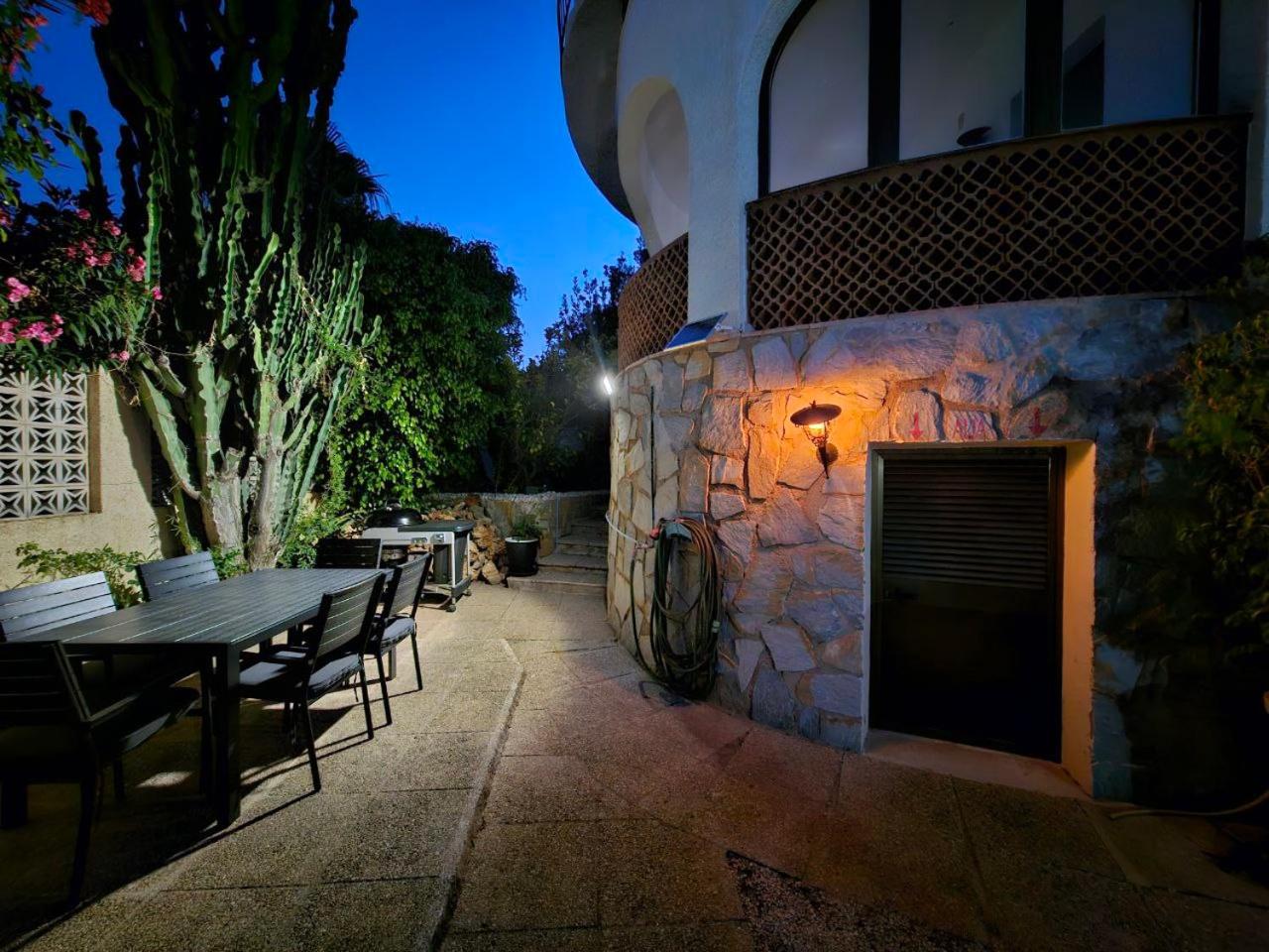 Chalet Los Almendros con piscina privada